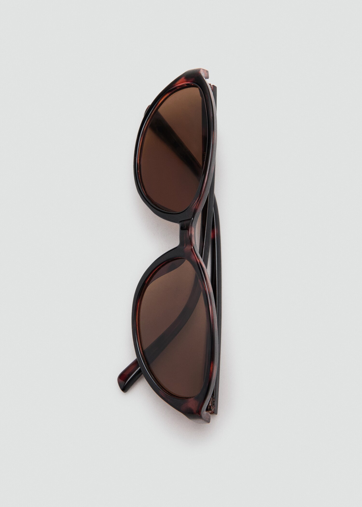 Resin frame sunglasses - Details of the article 2