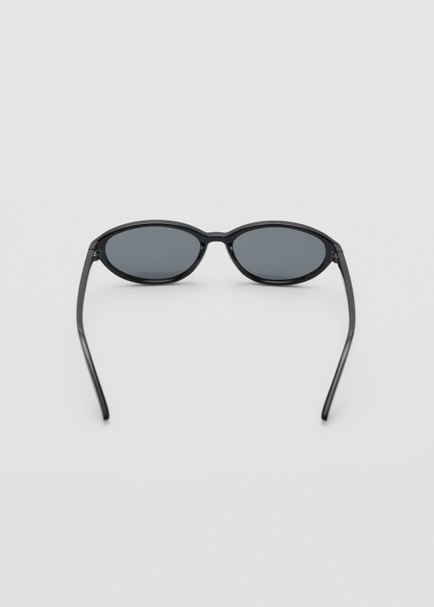 Resin frame sunglasses - Details of the article 1
