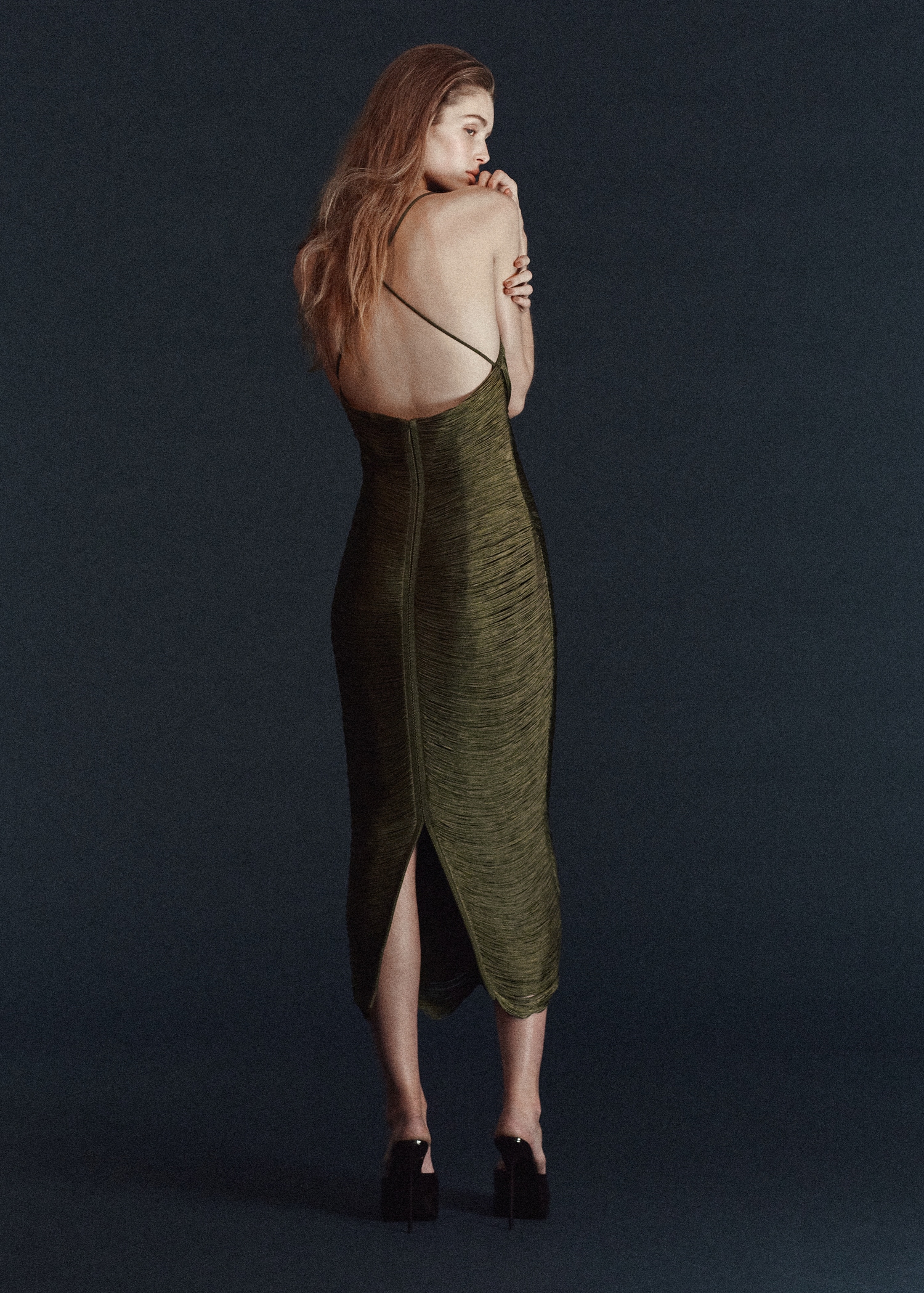 Fransklänning med låg rygg - Artikelns baksida