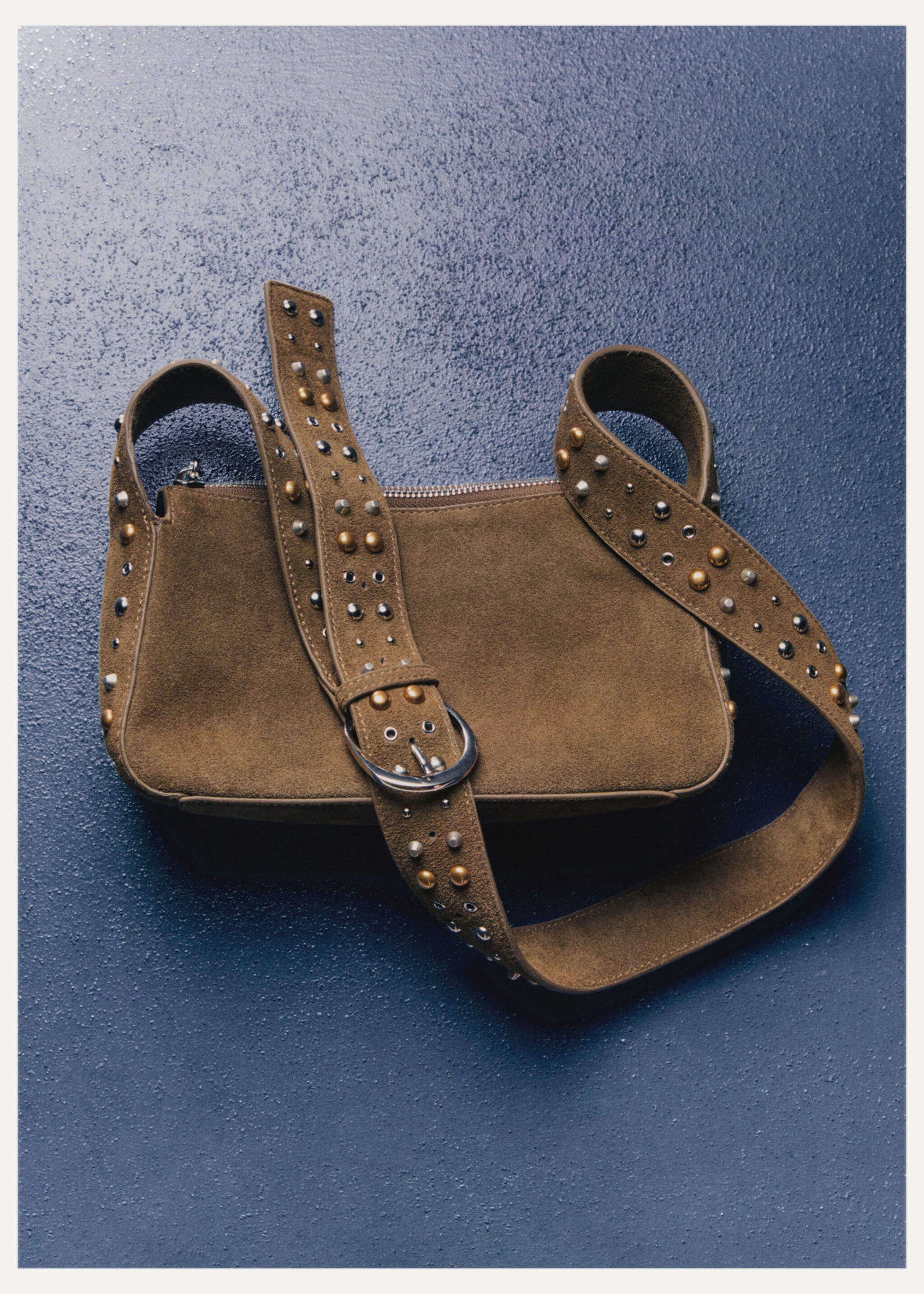 Suede crossbody bag with studs - Details of the article 5, Khaki. Ref: 27051203-00.