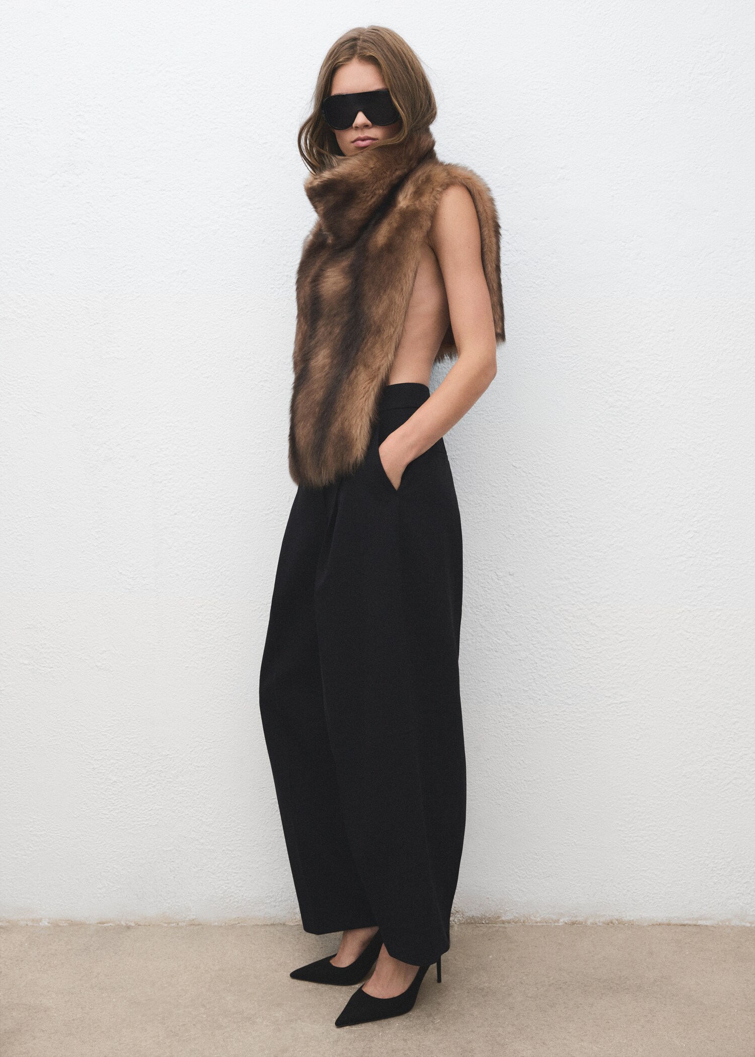 High-heeled shoes - Details of the article 9