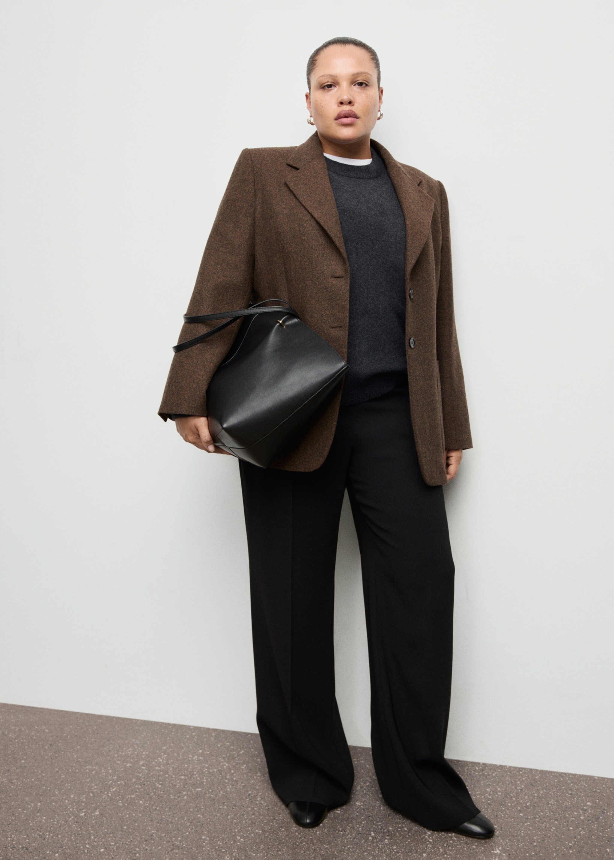 Medium-knit sweater - Details of the article 3, Charcoal. Ref: 27051216-00.