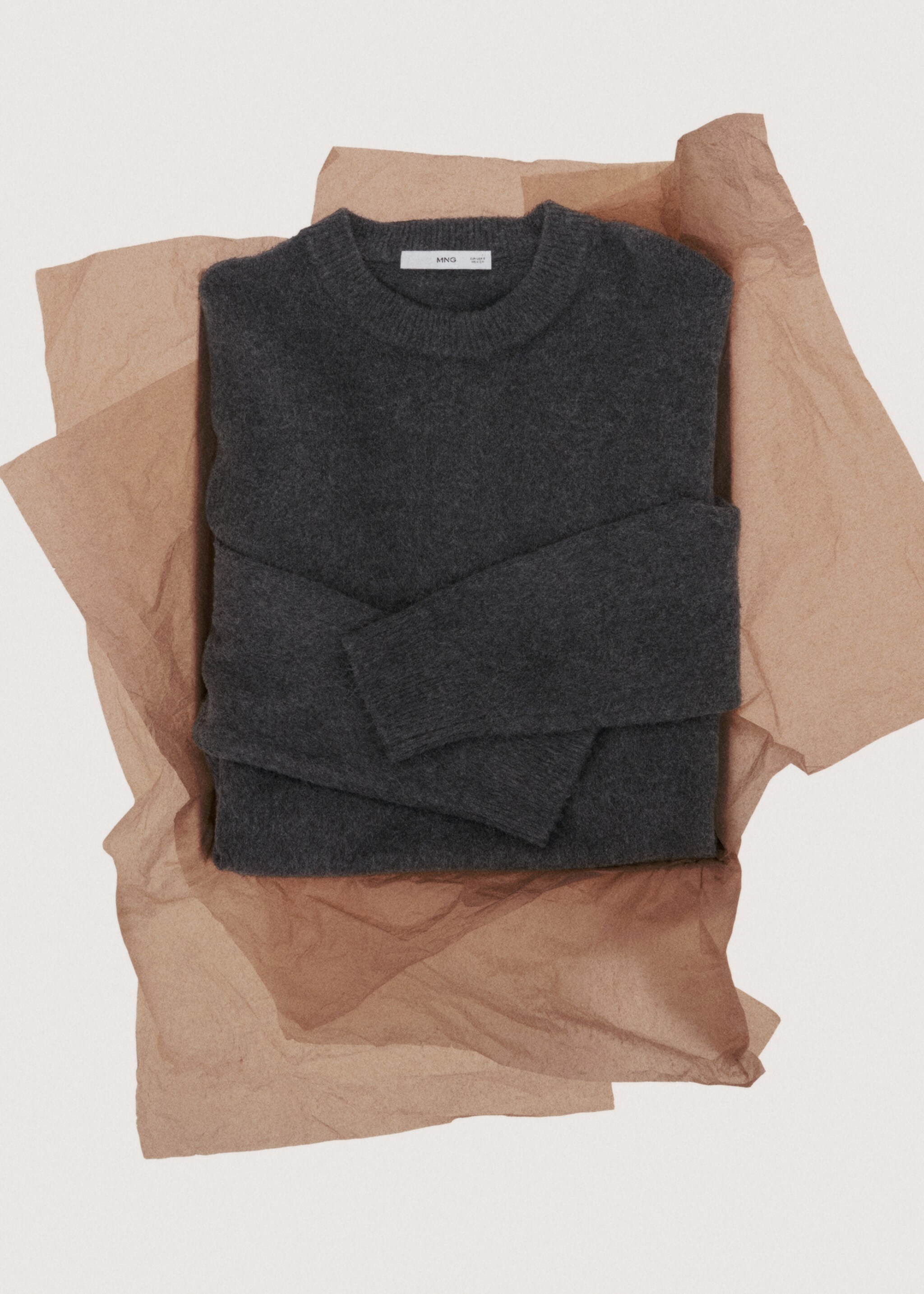 Medium-knit sweater - Details of the article 7, Charcoal. Ref: 27051216-00.