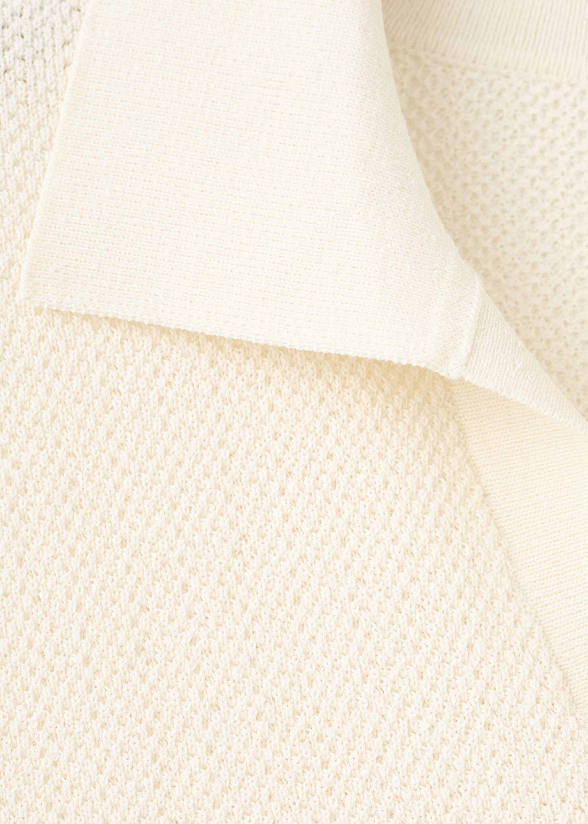 Polo punto manga corta - Detalle del artículo 8, Crudo. Ref: 27051234-00.