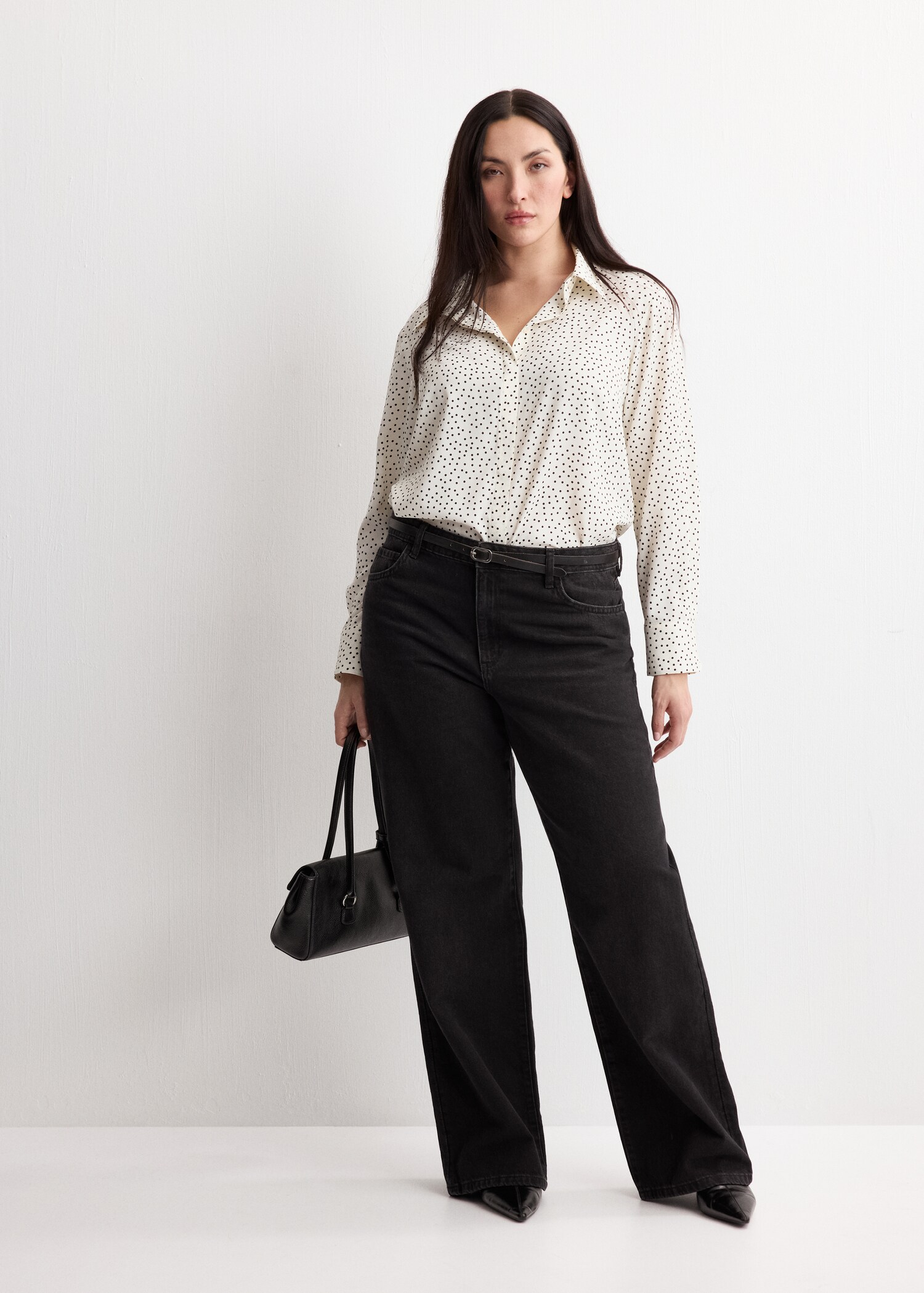 Straight-cut animal-print blouse - Details of the article 3