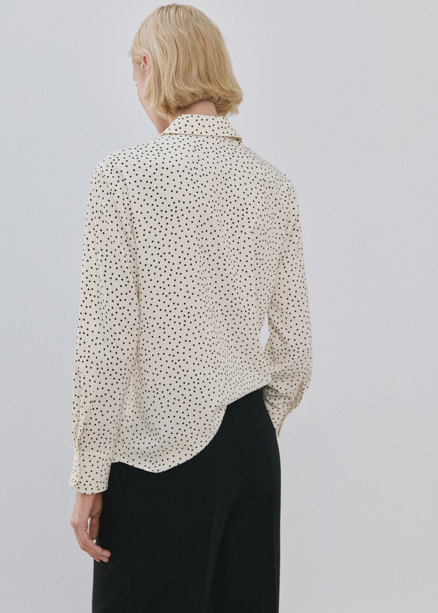 Straight-cut animal-print blouse - Reverse of the article