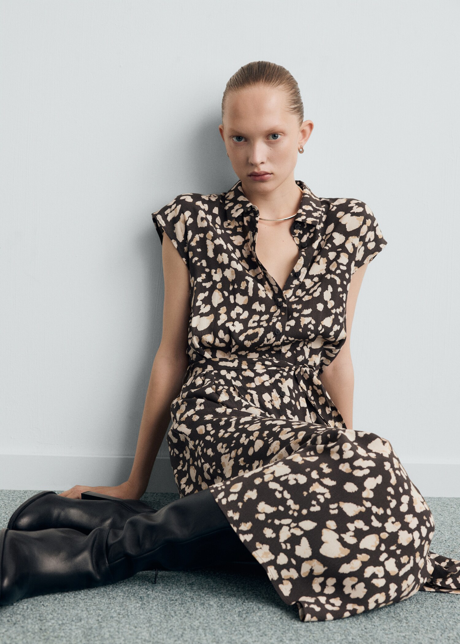 Printed shirt dress with belt - Details of the article 2