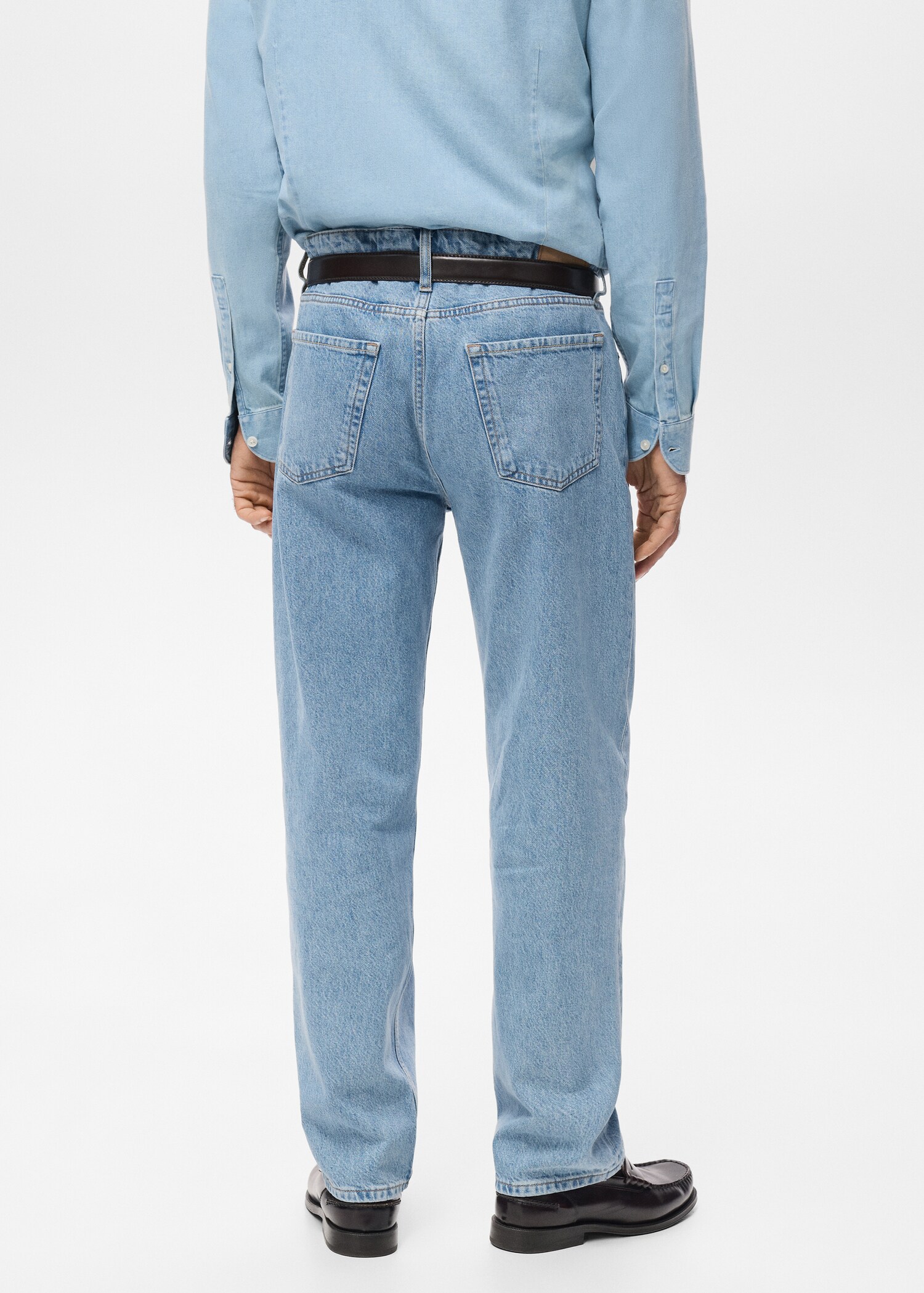 Jeans Moby straight fit lavado claro - Reverso del artículo