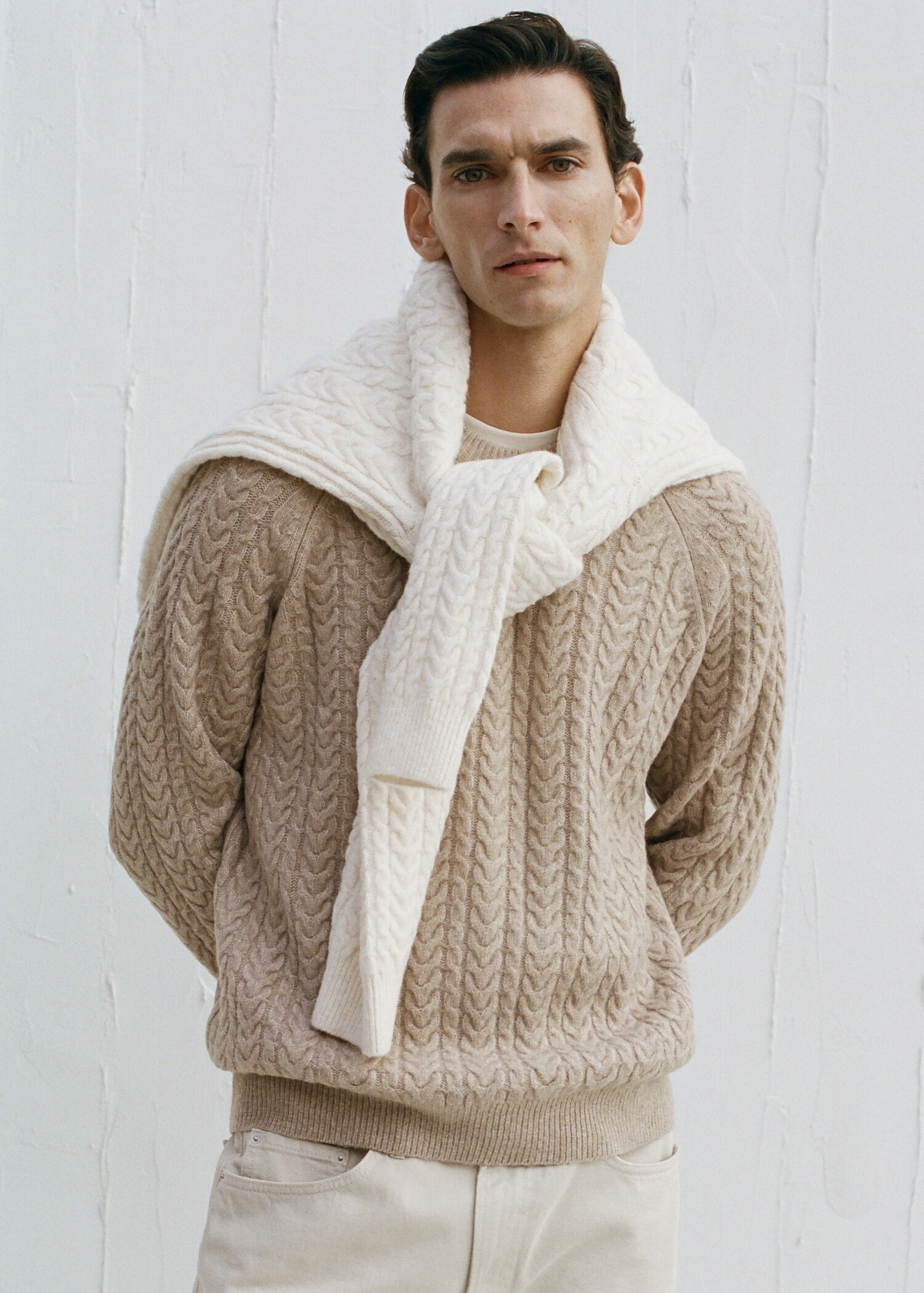 Pullover mit Zopfmuster - Detail des Artikels 5