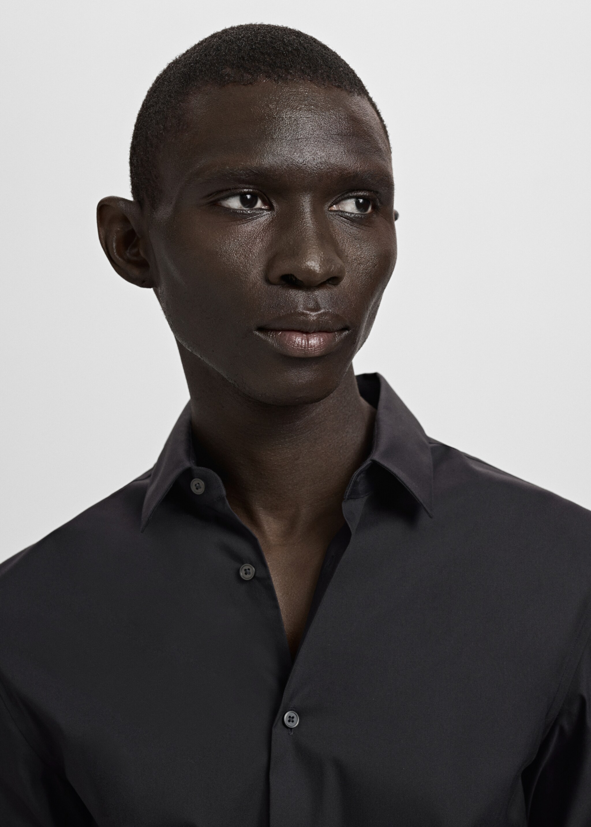 Slim fit cotton suit shirt - Details of the article 1, Black. Ref: 27051252-00.