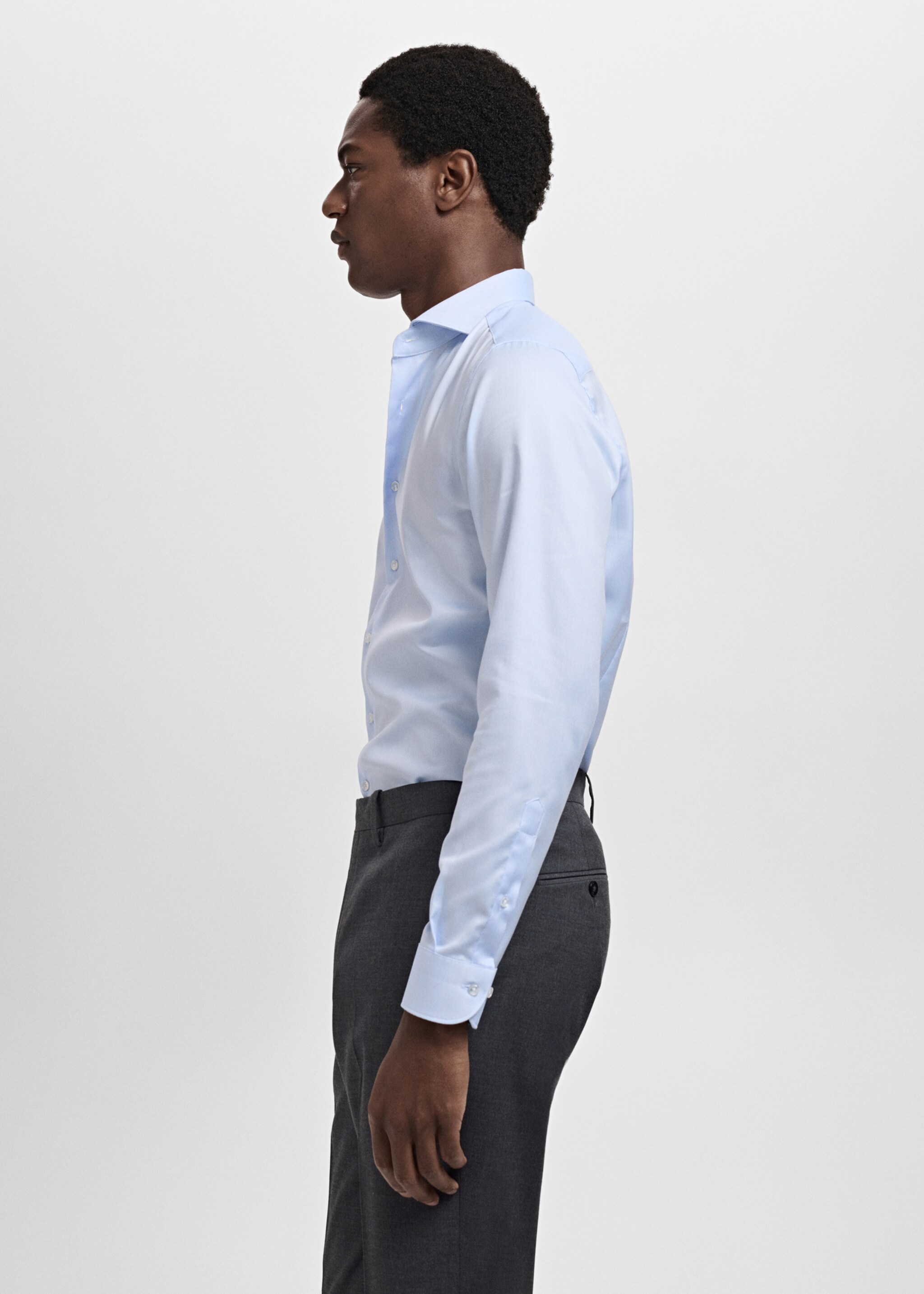 Slim fit structured suit shirt - Details of the article 2, Sky Blue. Ref: 27051253-00.