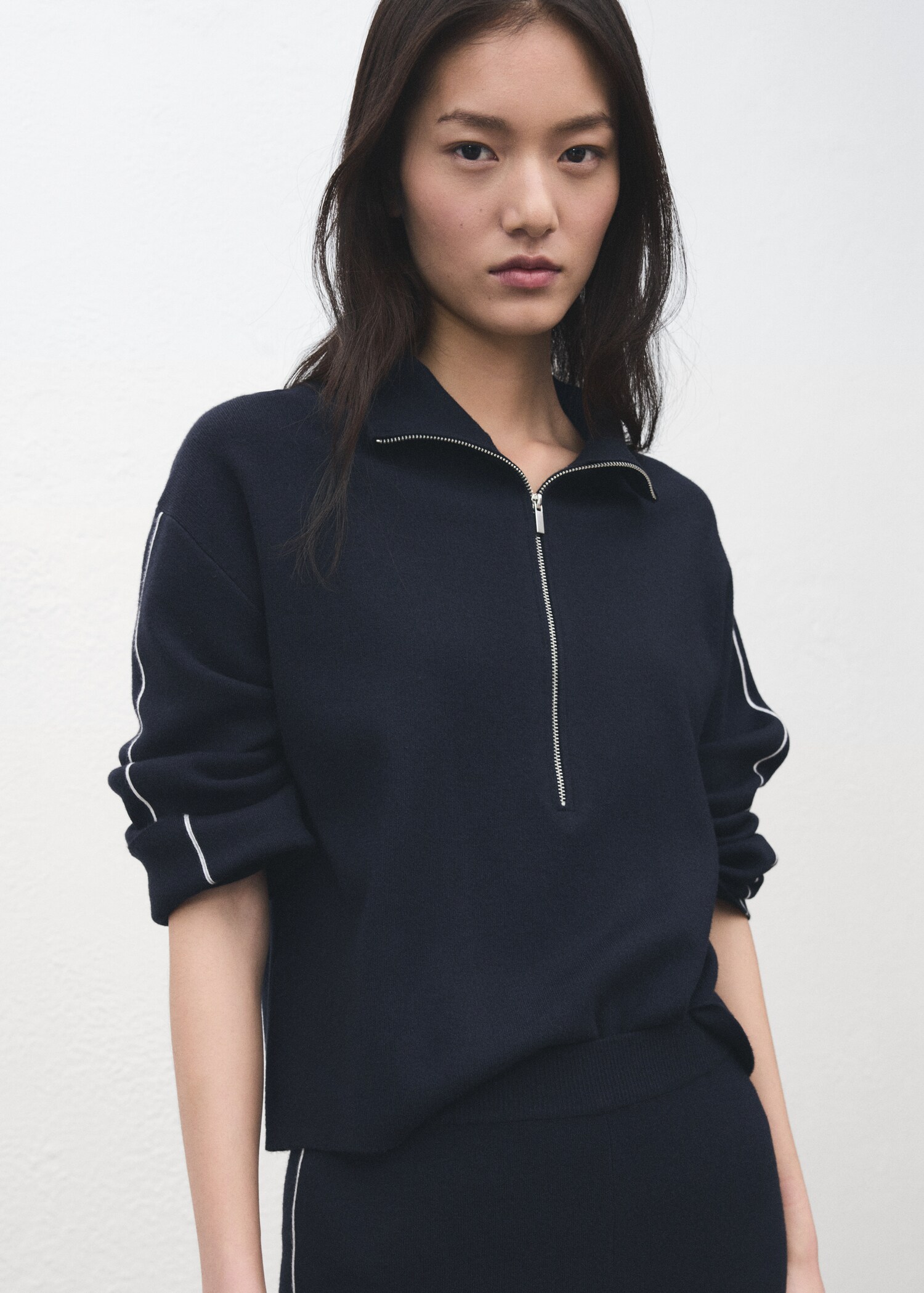 Zip neck contrast striped jumper - Details of the article 1