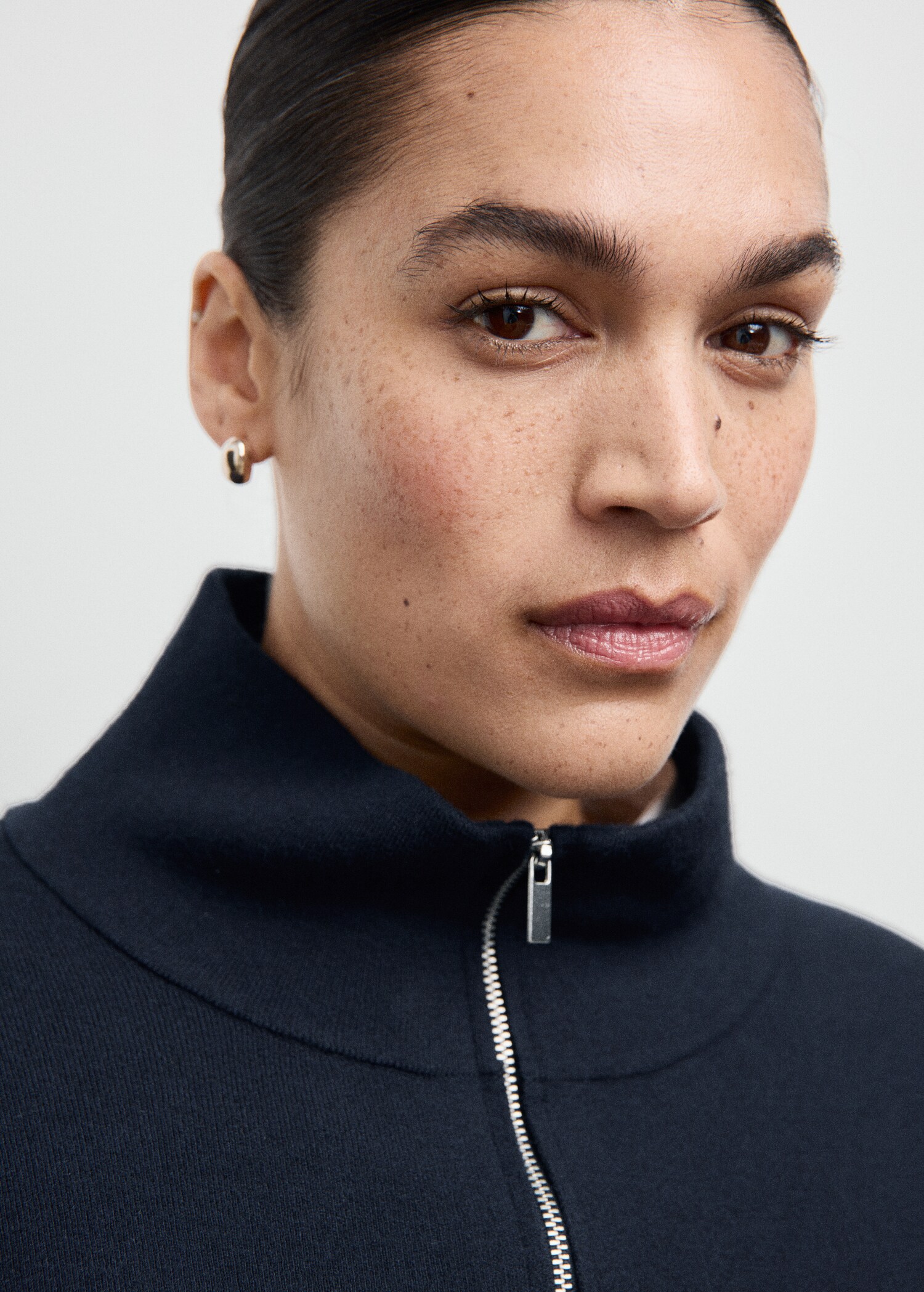 Zip neck contrast striped jumper - Details of the article 4