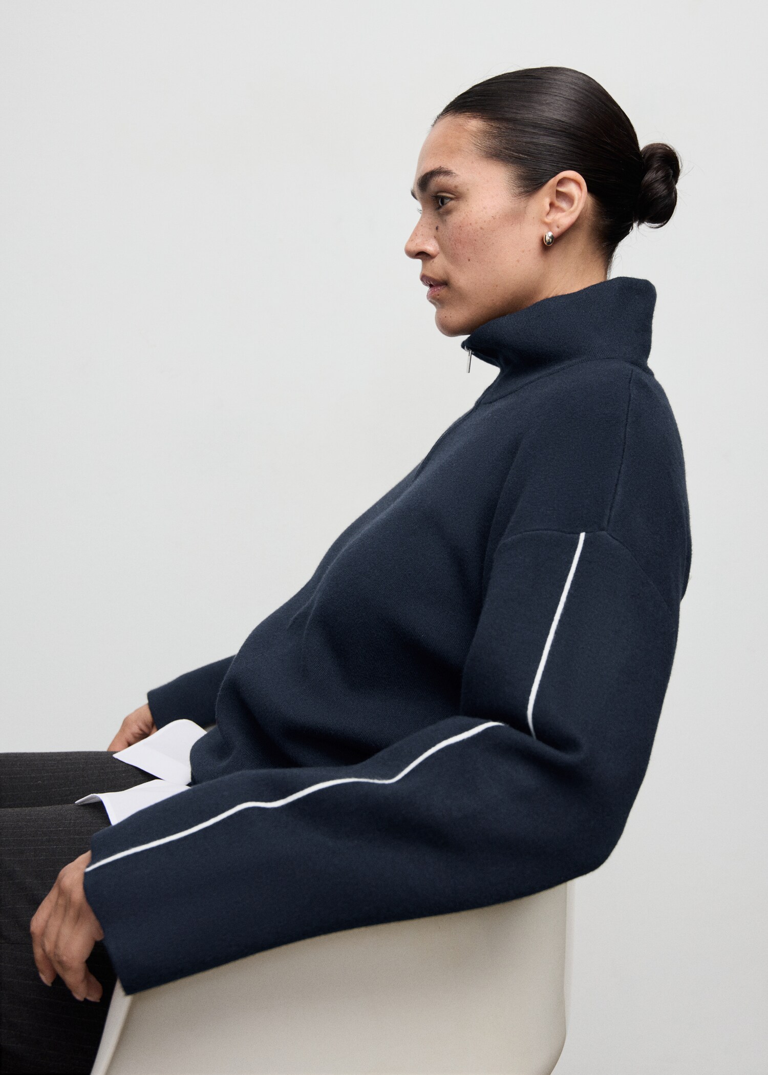 Zip neck contrast striped jumper - Details of the article 5