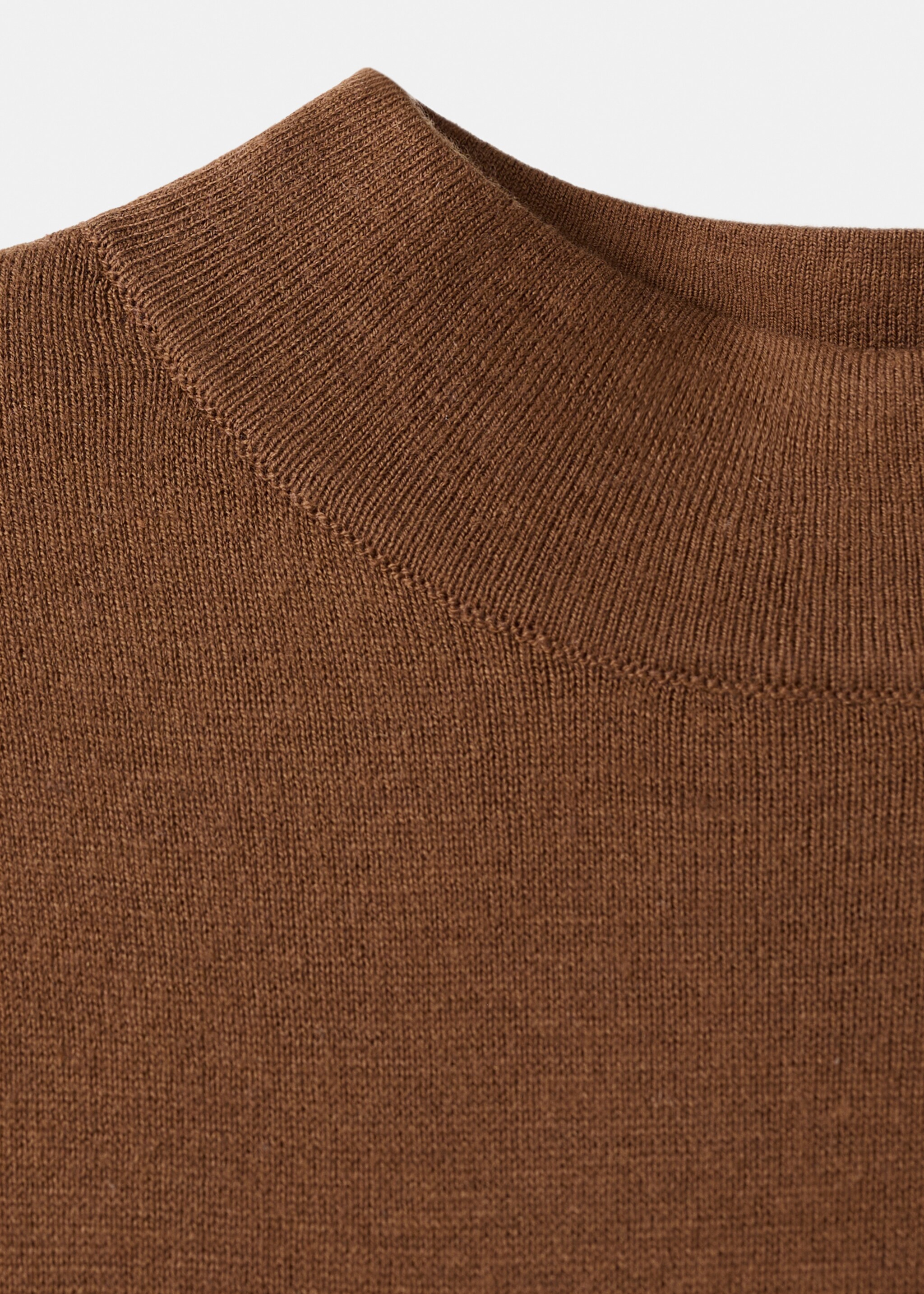 Knitted dress with metal detail - Details of the article 8, Caramel. Ref: 27051266-00.
