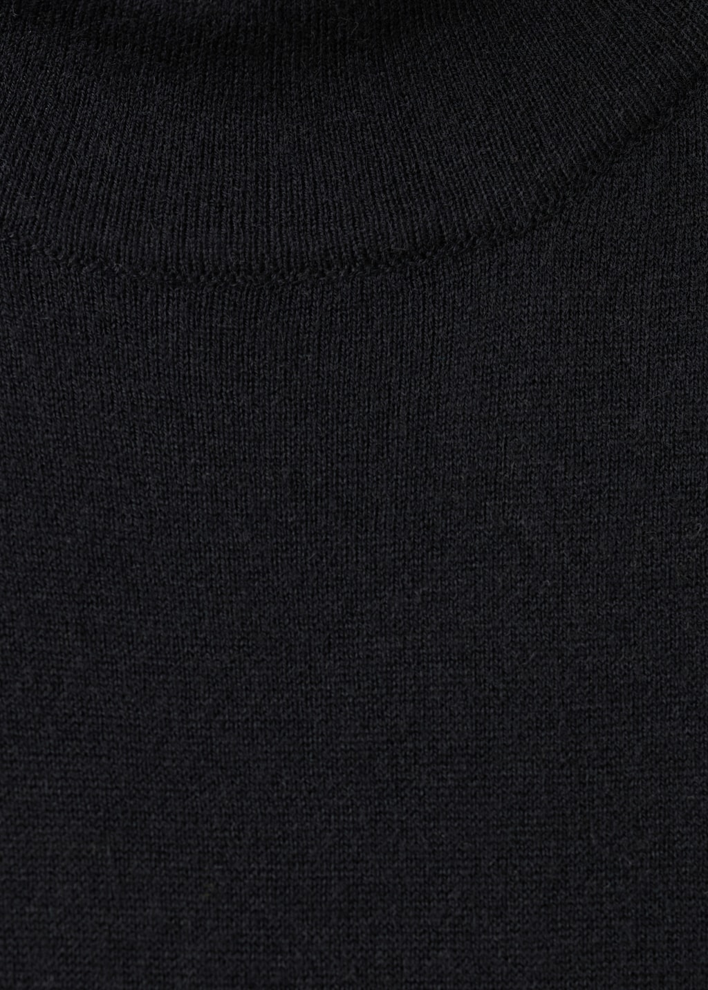 Knitted dress with metal detail