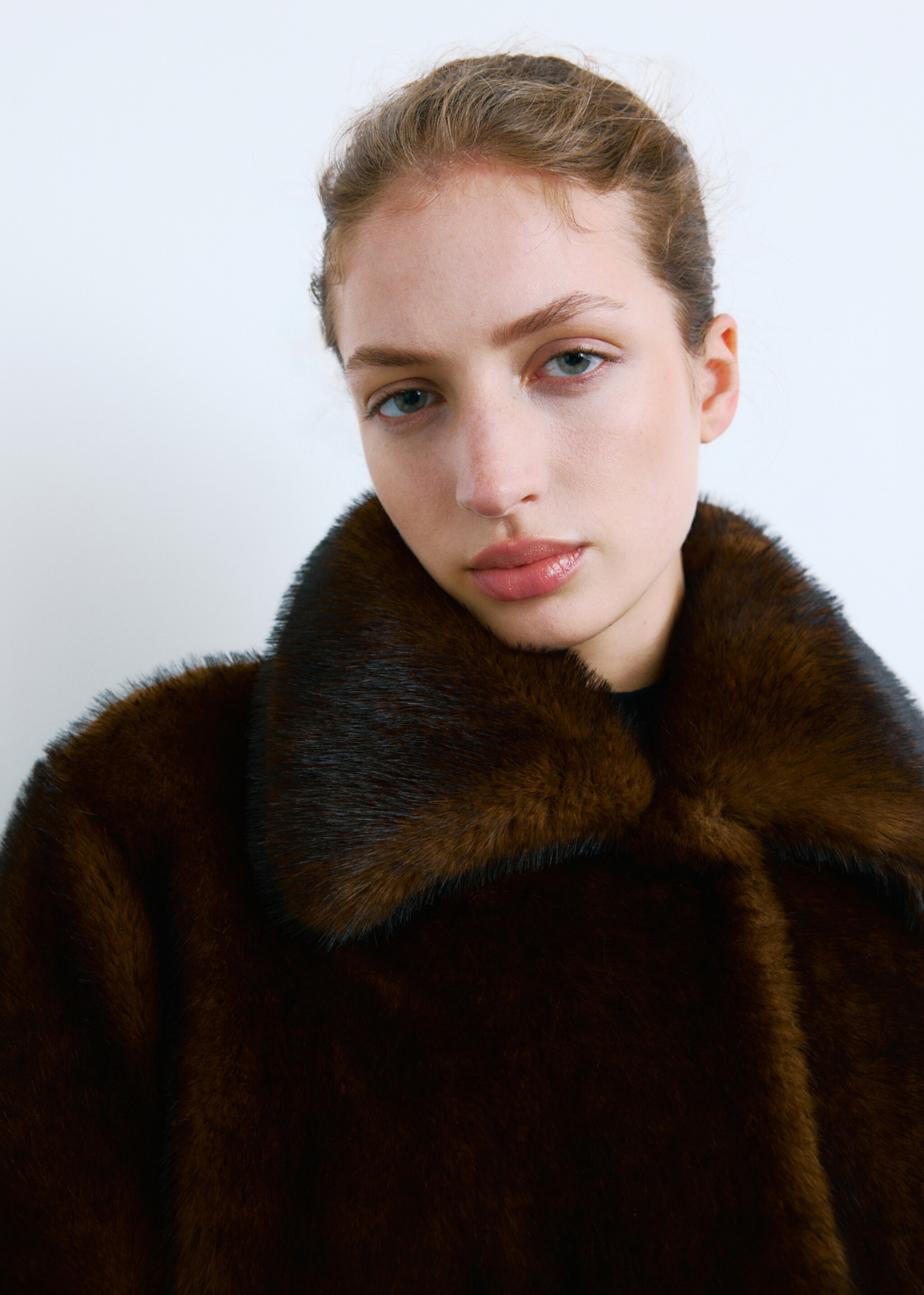 Knitted dress with metal detail - Details of the article 1, Black. Ref: 27051266-00.