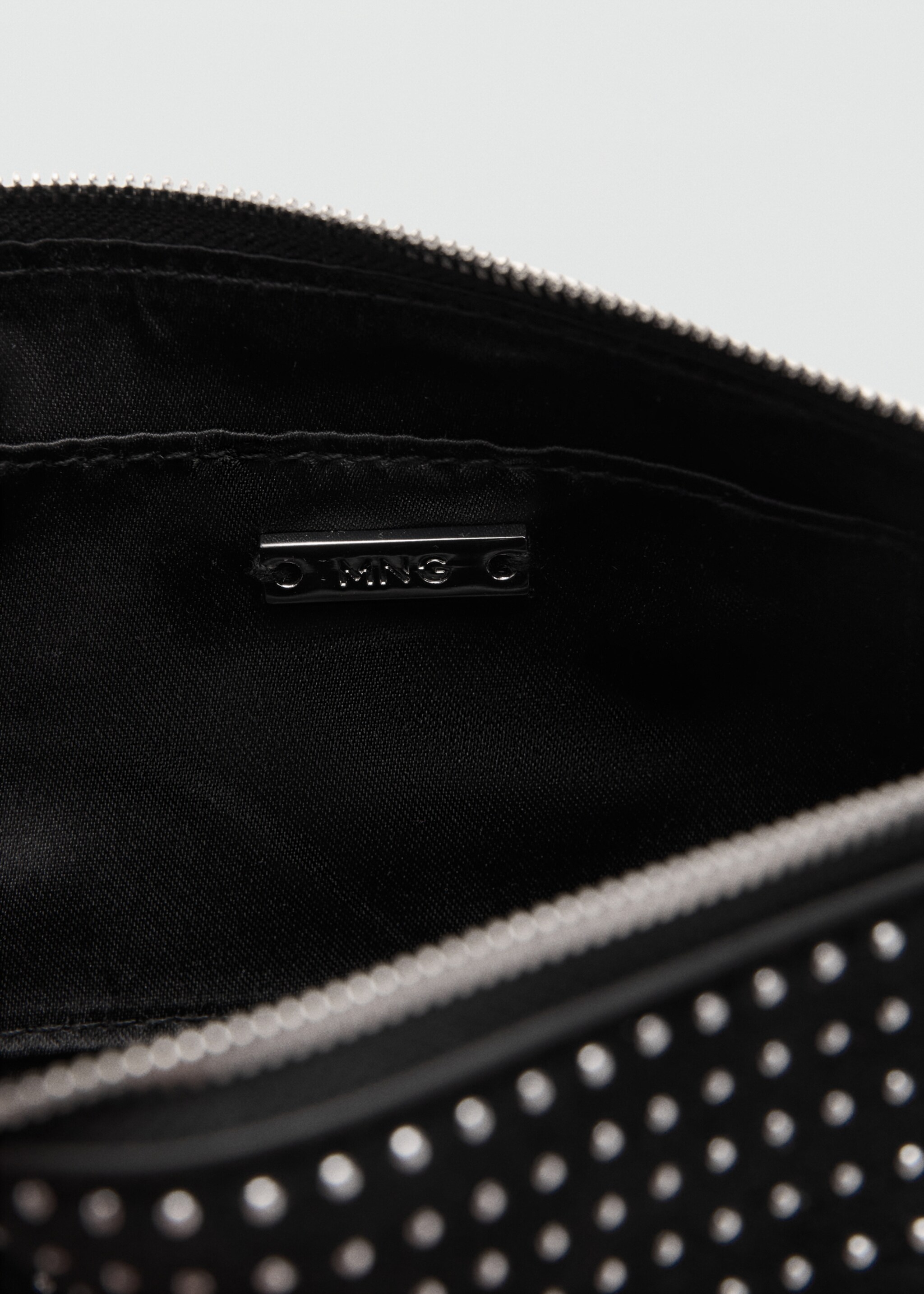 Oval studded shoulder bag - Details of the article 3, Black. Ref: 27051273-00.