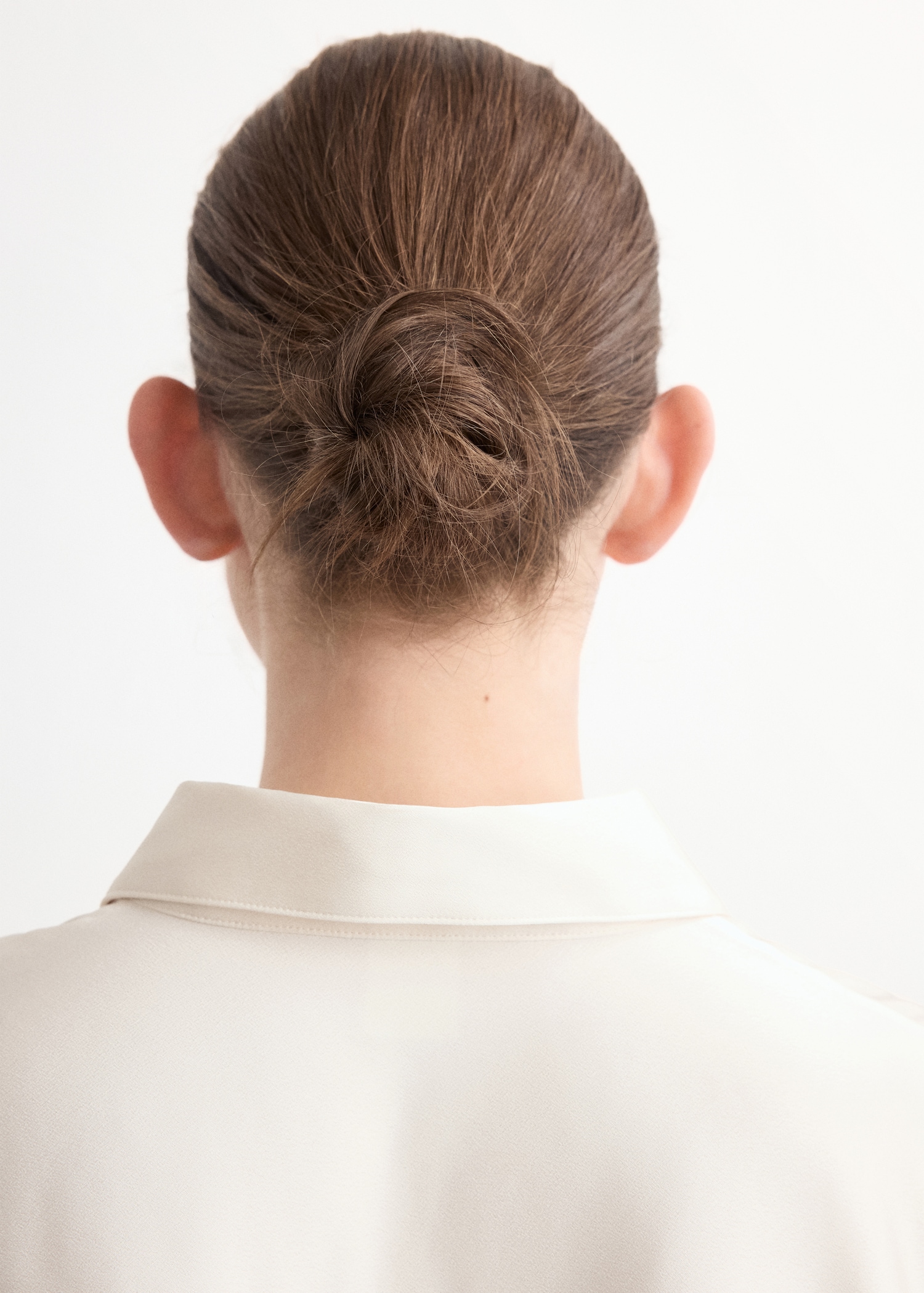 Satin finish flowy shirt - Details of the article 4