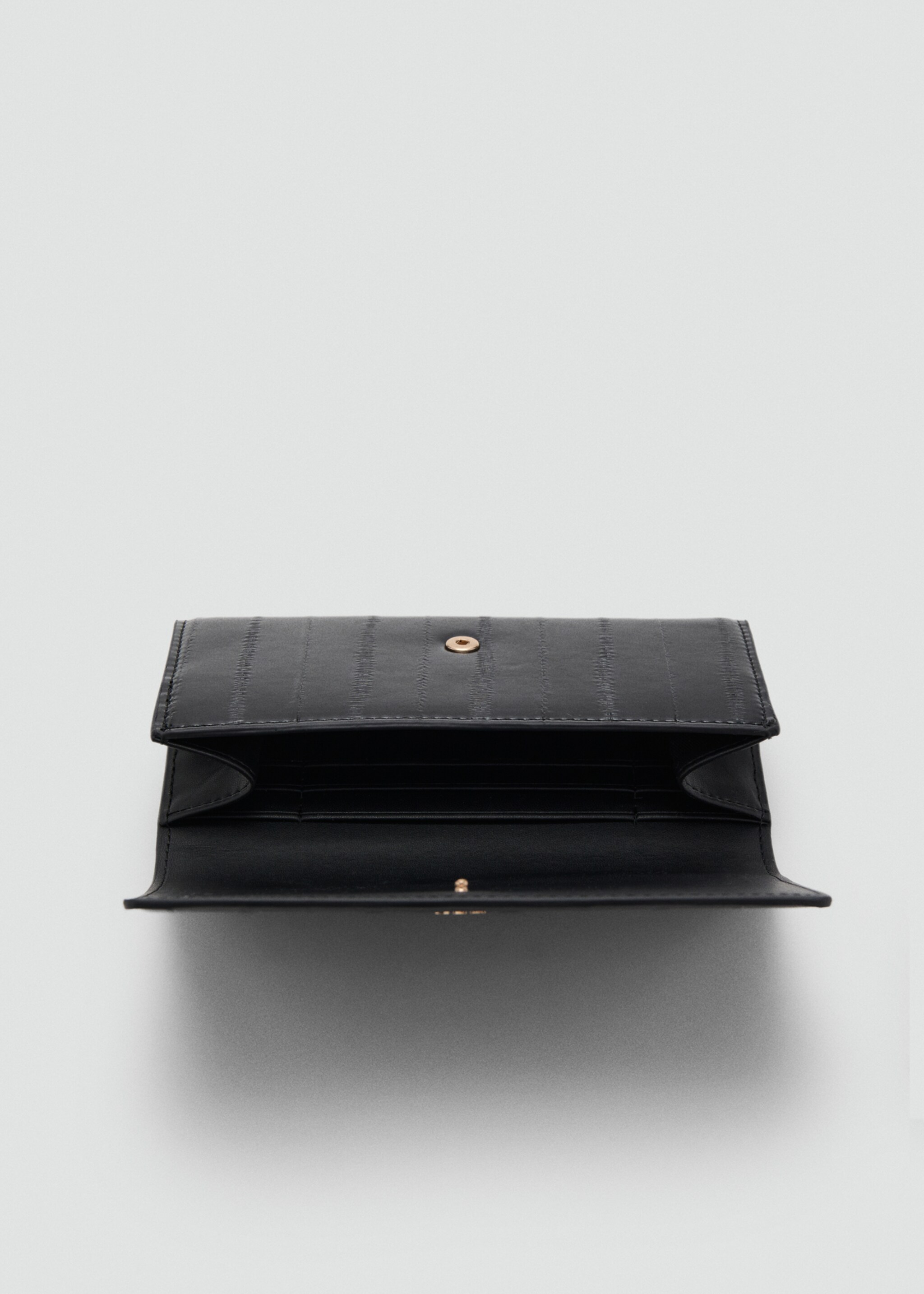 Small textured wallet - Details of the article 2, Black. Ref: 27051275-00.