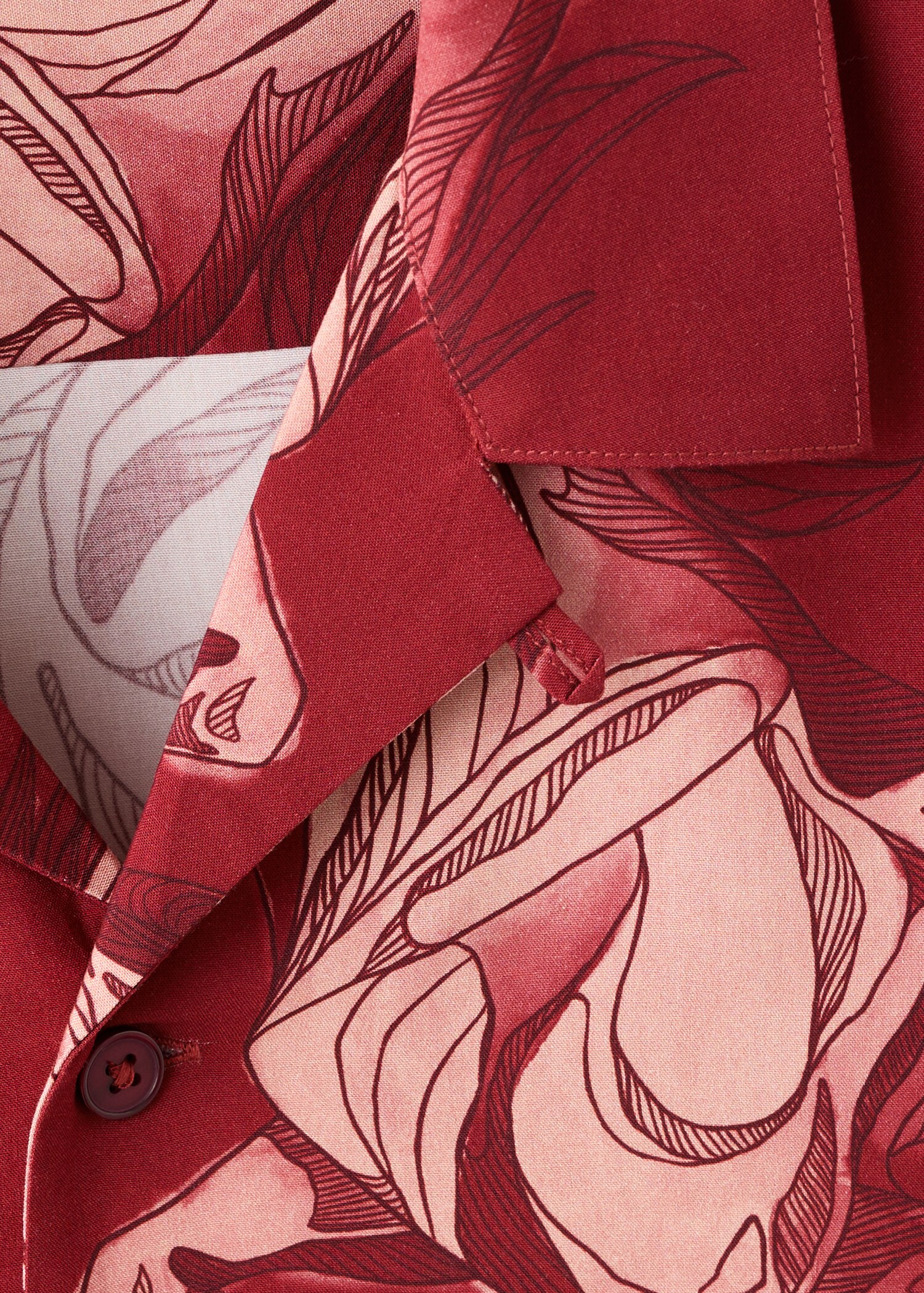 Printed flowing shirt with bowling collar - Details of the article 8