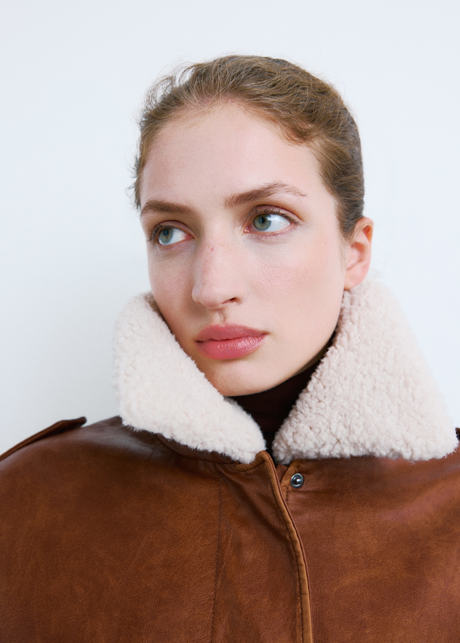 Fleece collar jacket - Details of the article 1