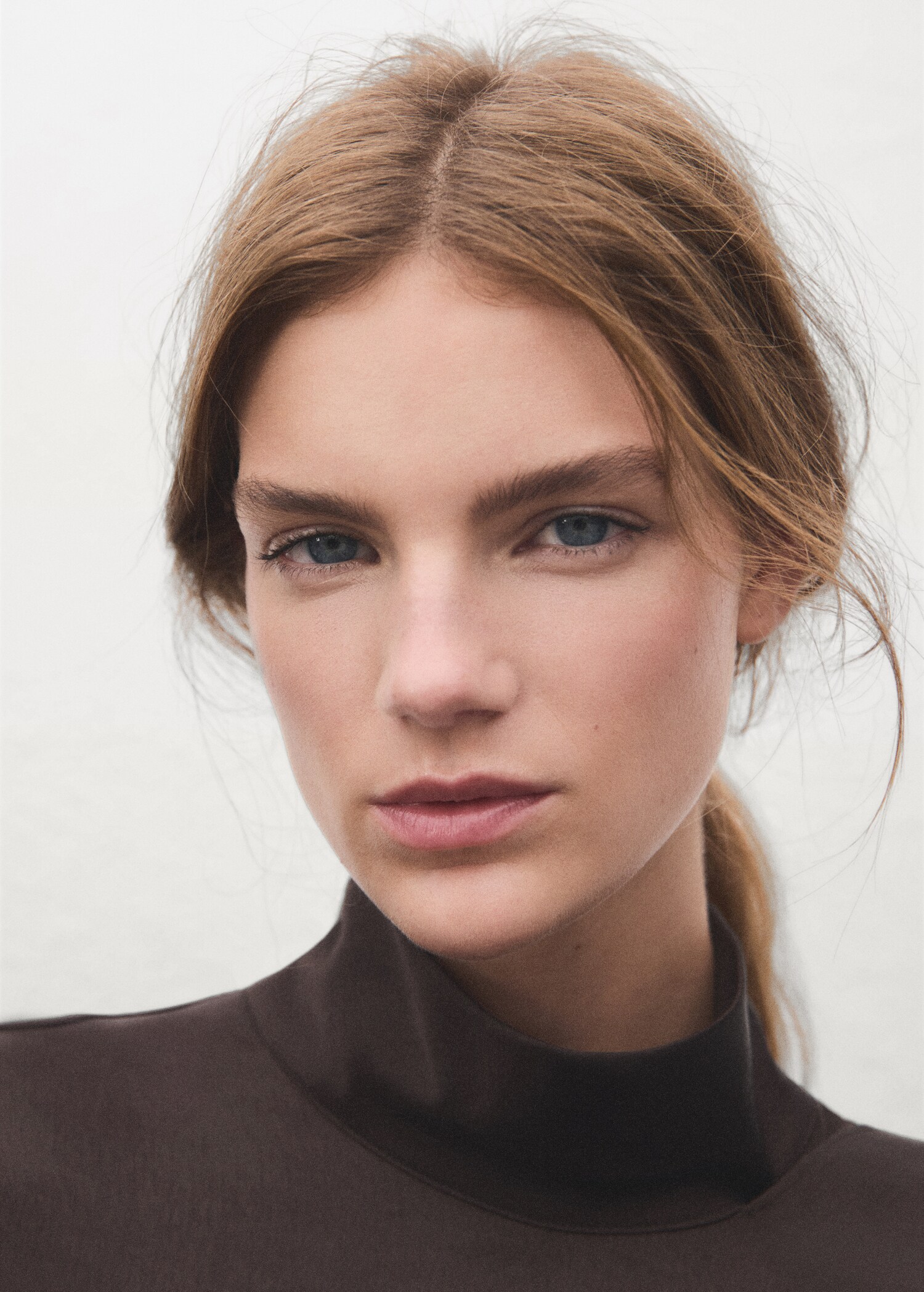 Satin dress with foulard - Details of the article 1