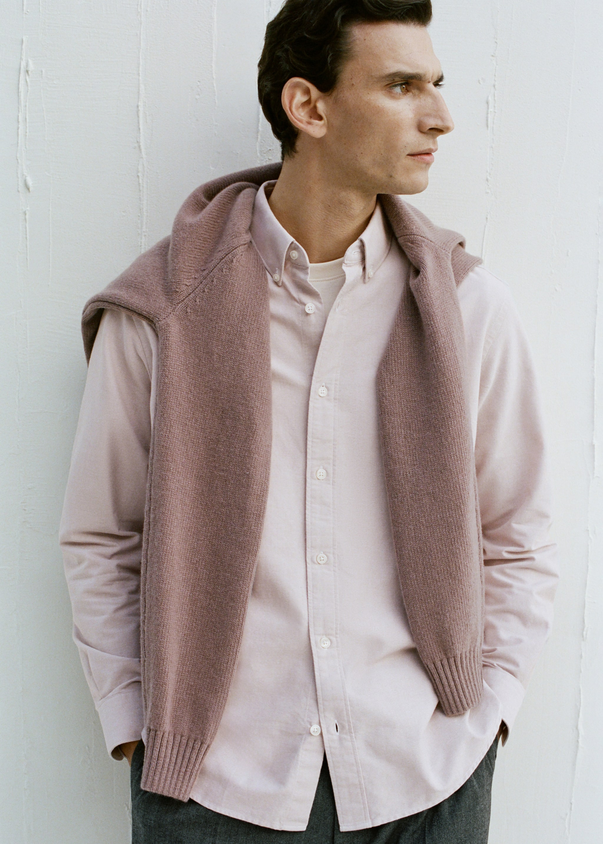100% cotton Oxford shirt - Details of the article 5, Pale Pink. Ref: 27051288-00.