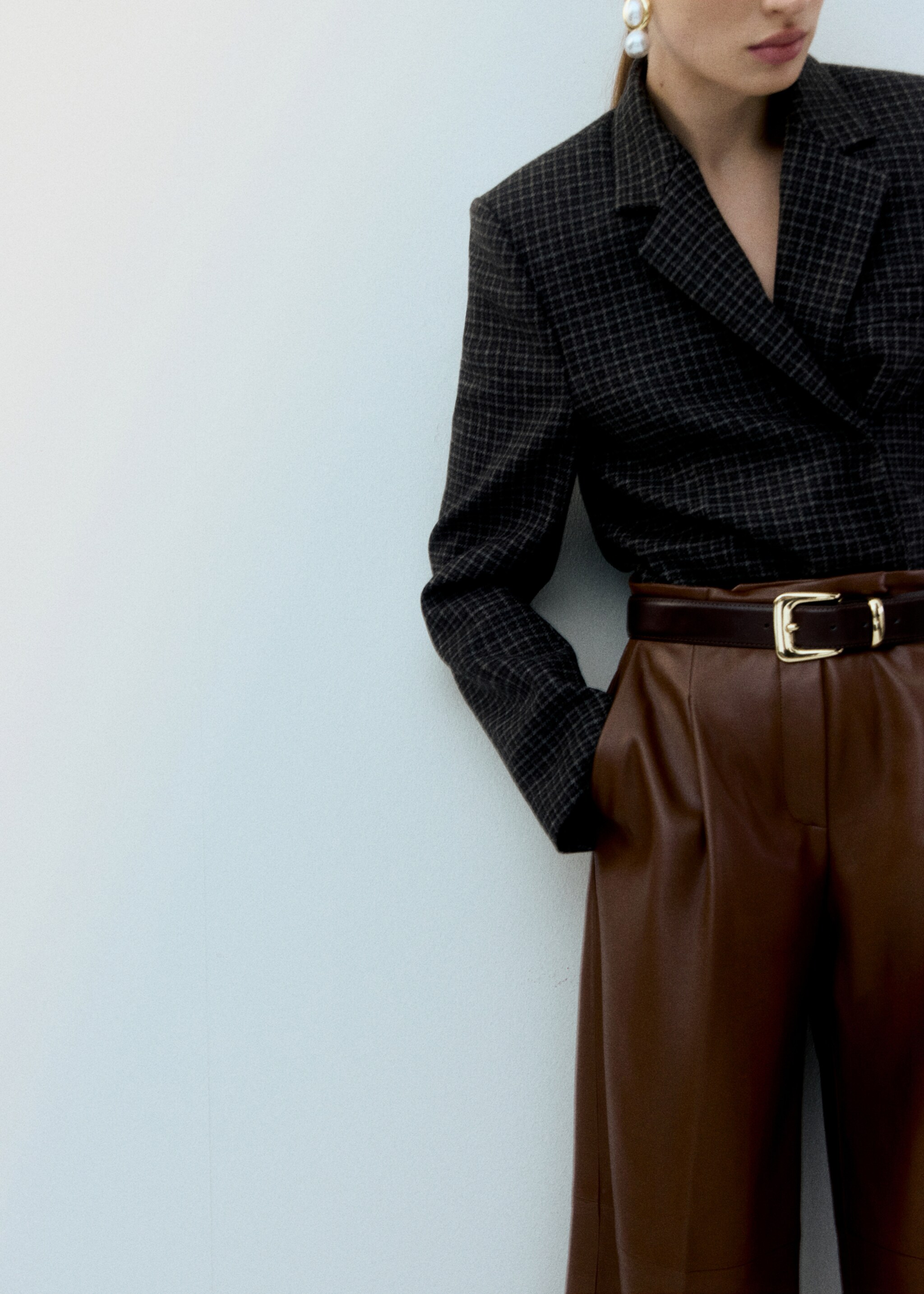 Wide-leg faux-leather trousers - Details of the article 6, Medium Brown. Ref: 27051290-00.