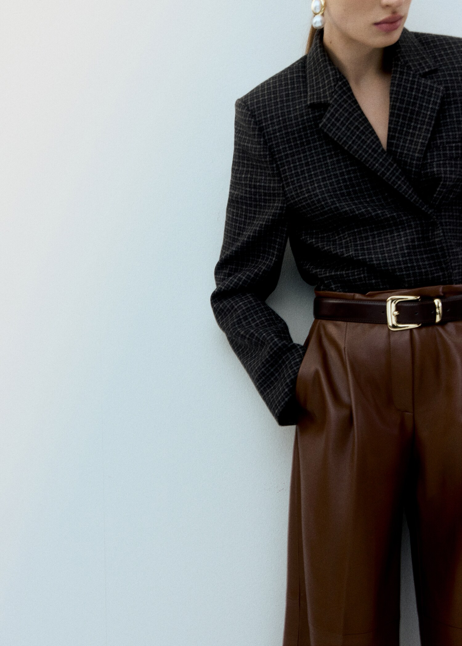 Wide-leg faux-leather trousers - Details of the article 6