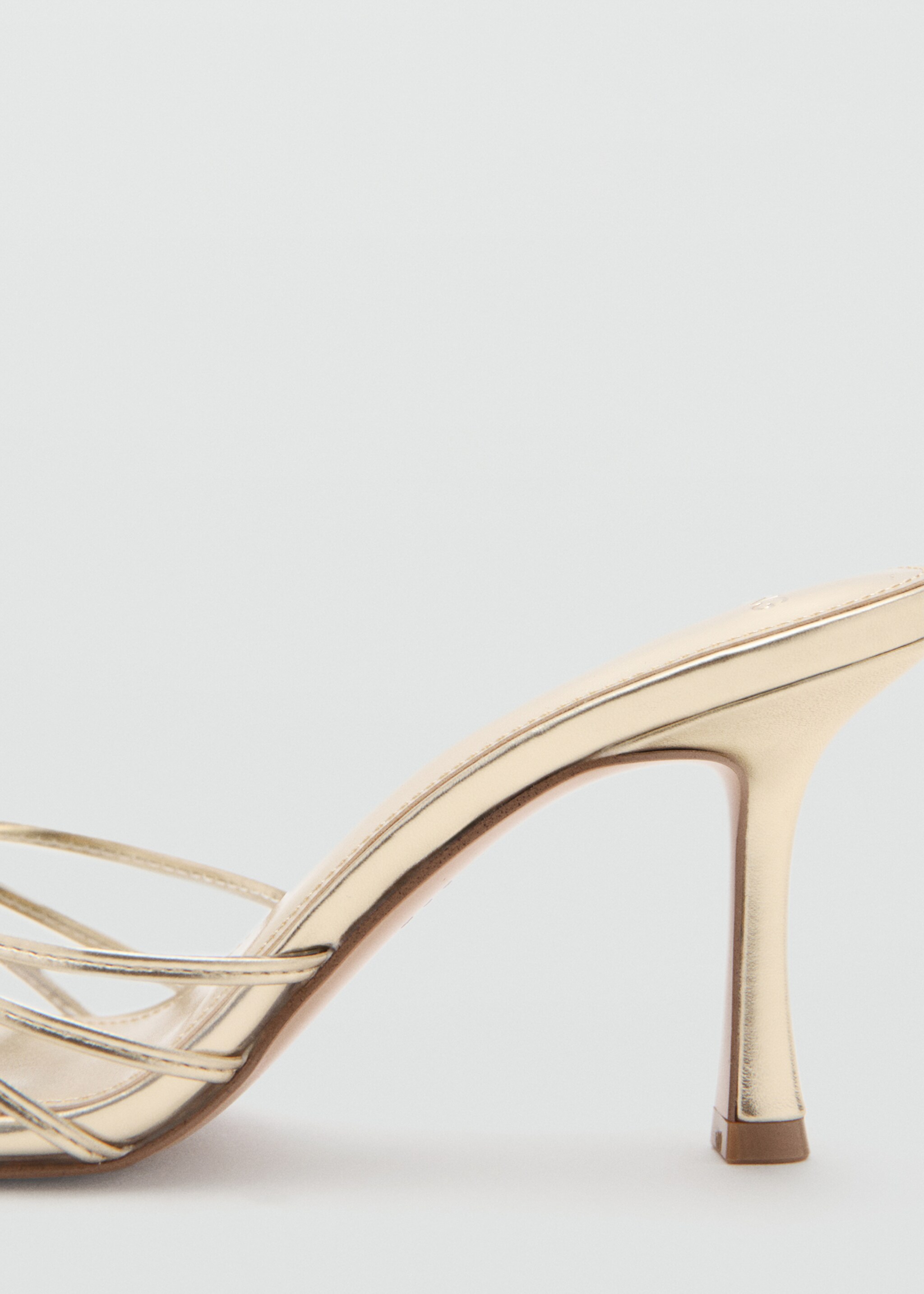 Metallic heeled sandals with straps - Details of the article 1, Gold. Ref: 27051301-00.