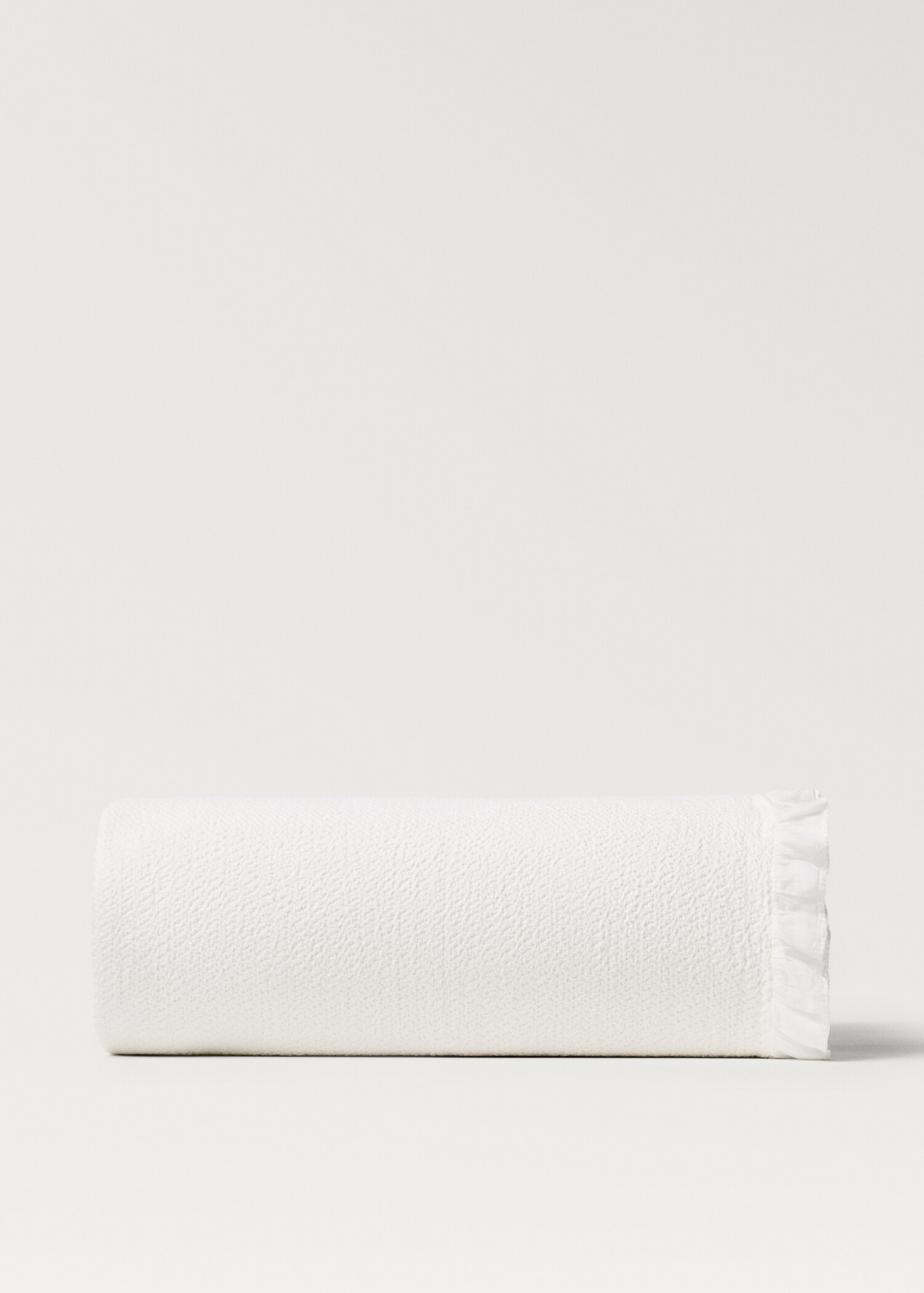Cotton bedspread with ruffle finish for 130/150 cm bed - Article without model