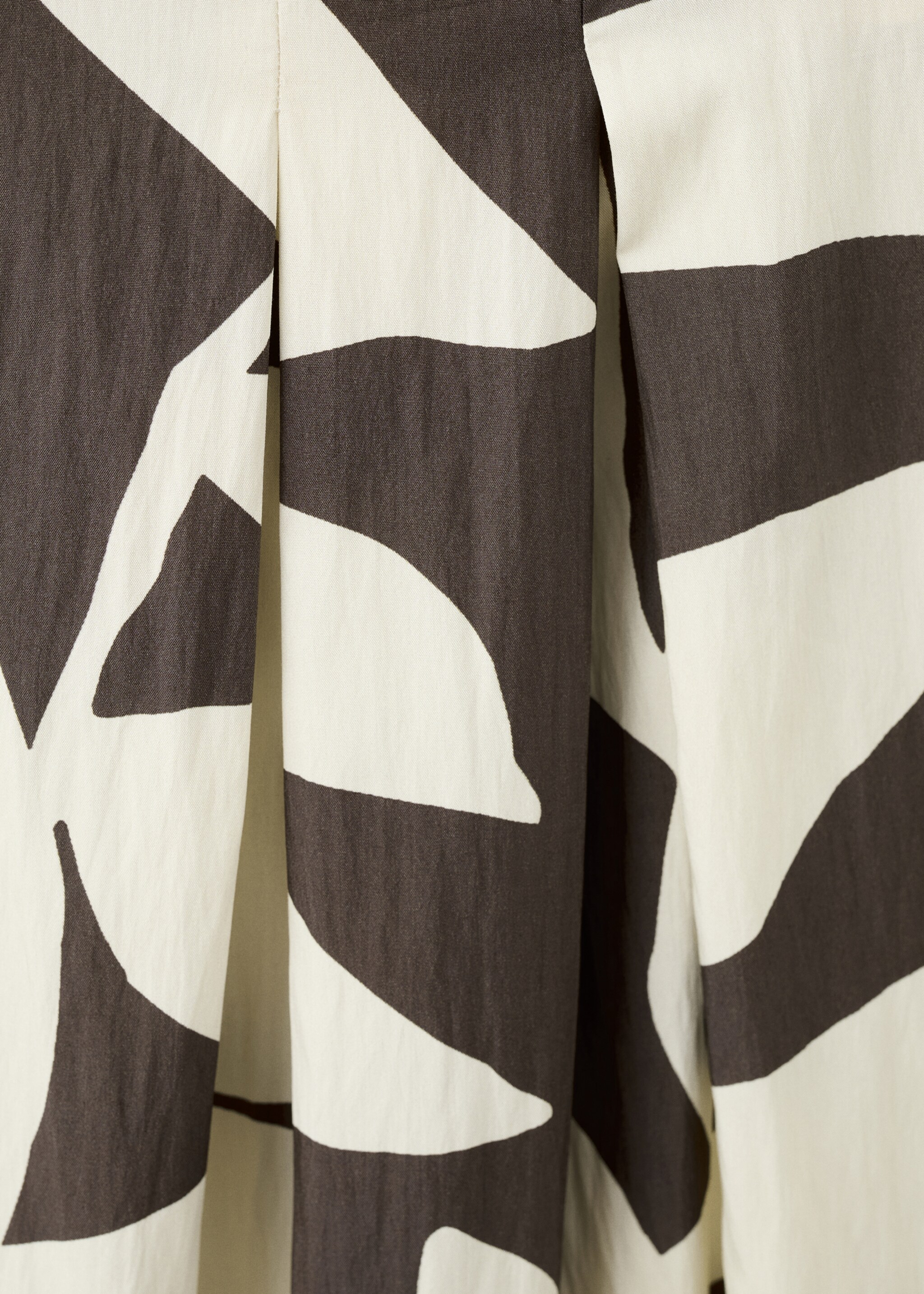 Floral-print flared dress - Details of the article 0, Beige. Ref: 27051308-00.