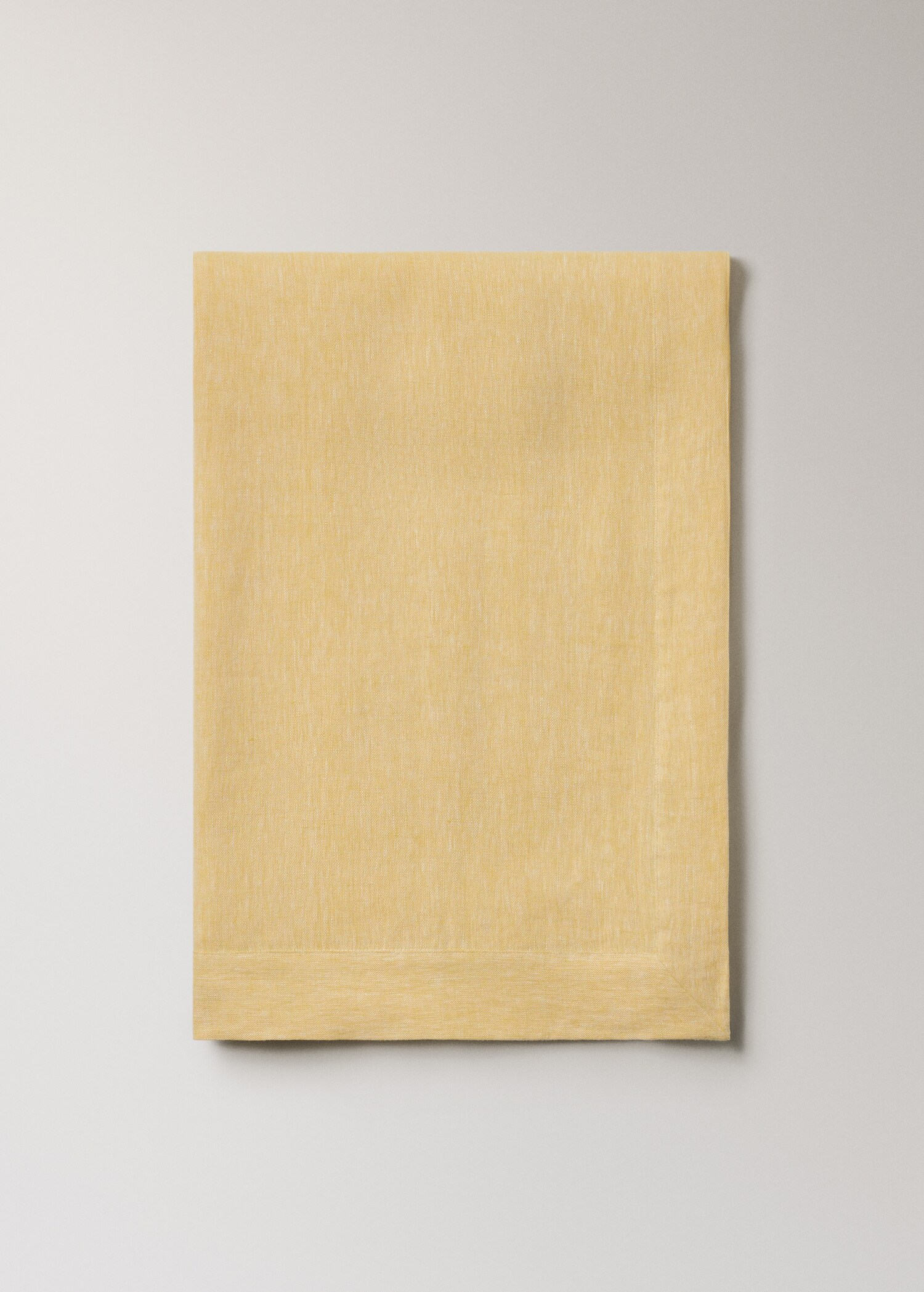 100% linen melange effect tablecloth for 6 to 8 guests - Article without model