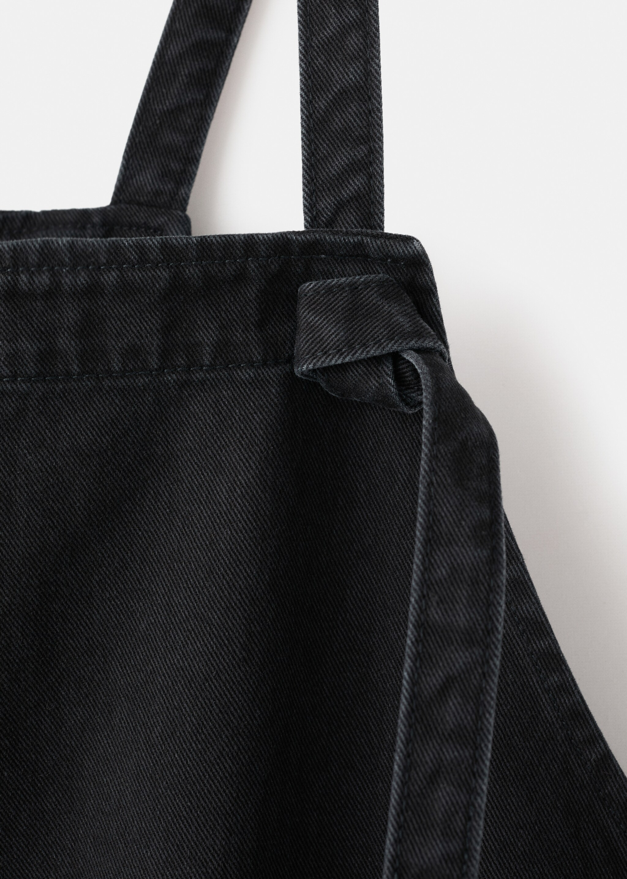 Maternity denim dungarees - Details of the article 8, Black denim. Ref: 27051319-00.