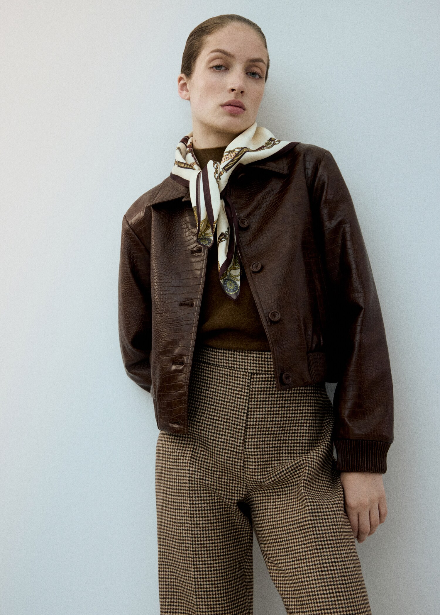 Pantalón mezcla lana pata de gallo - Plano medio