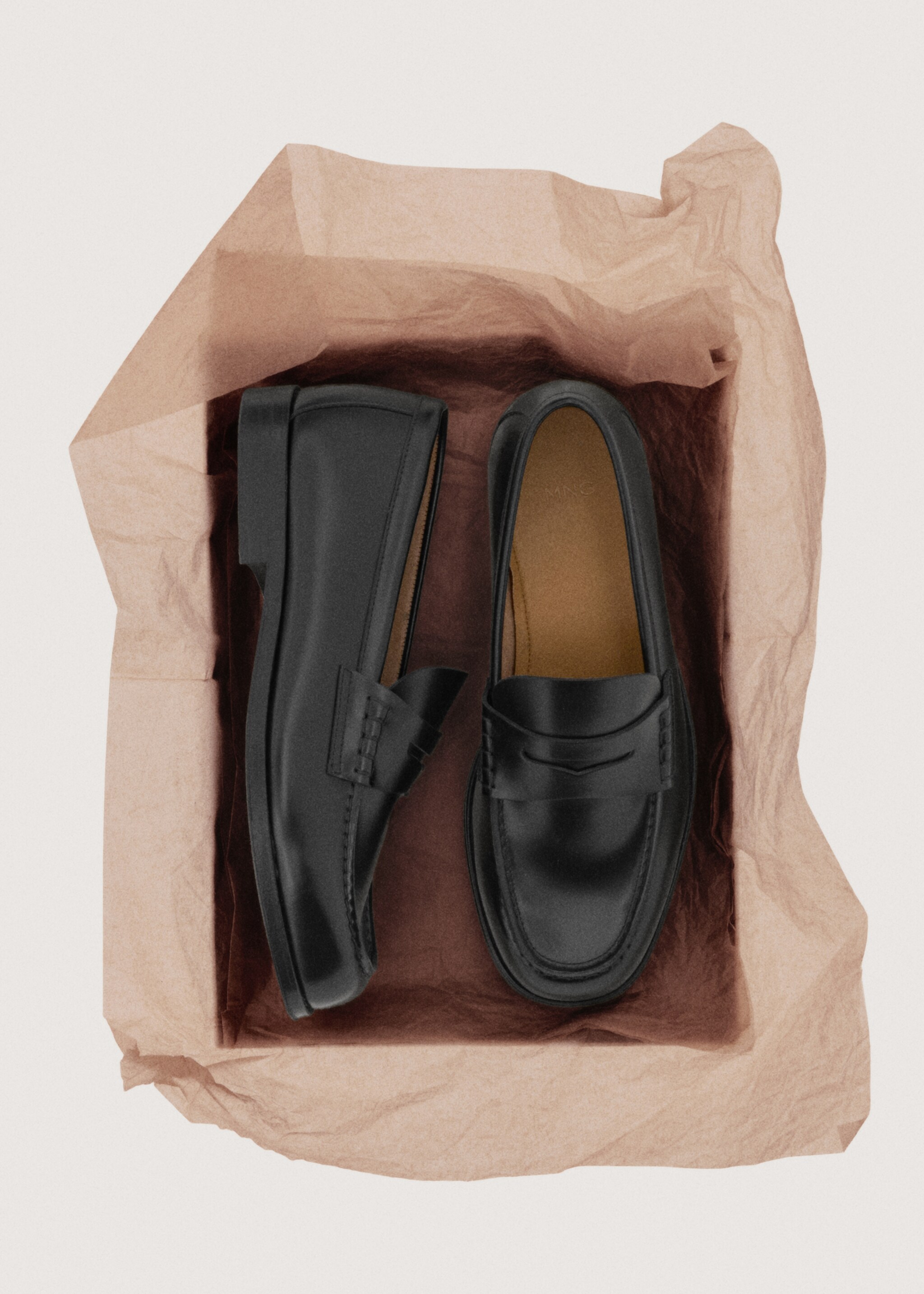 Leather penny loafers - Details of the article 9, Black. Ref: 27051327-00.