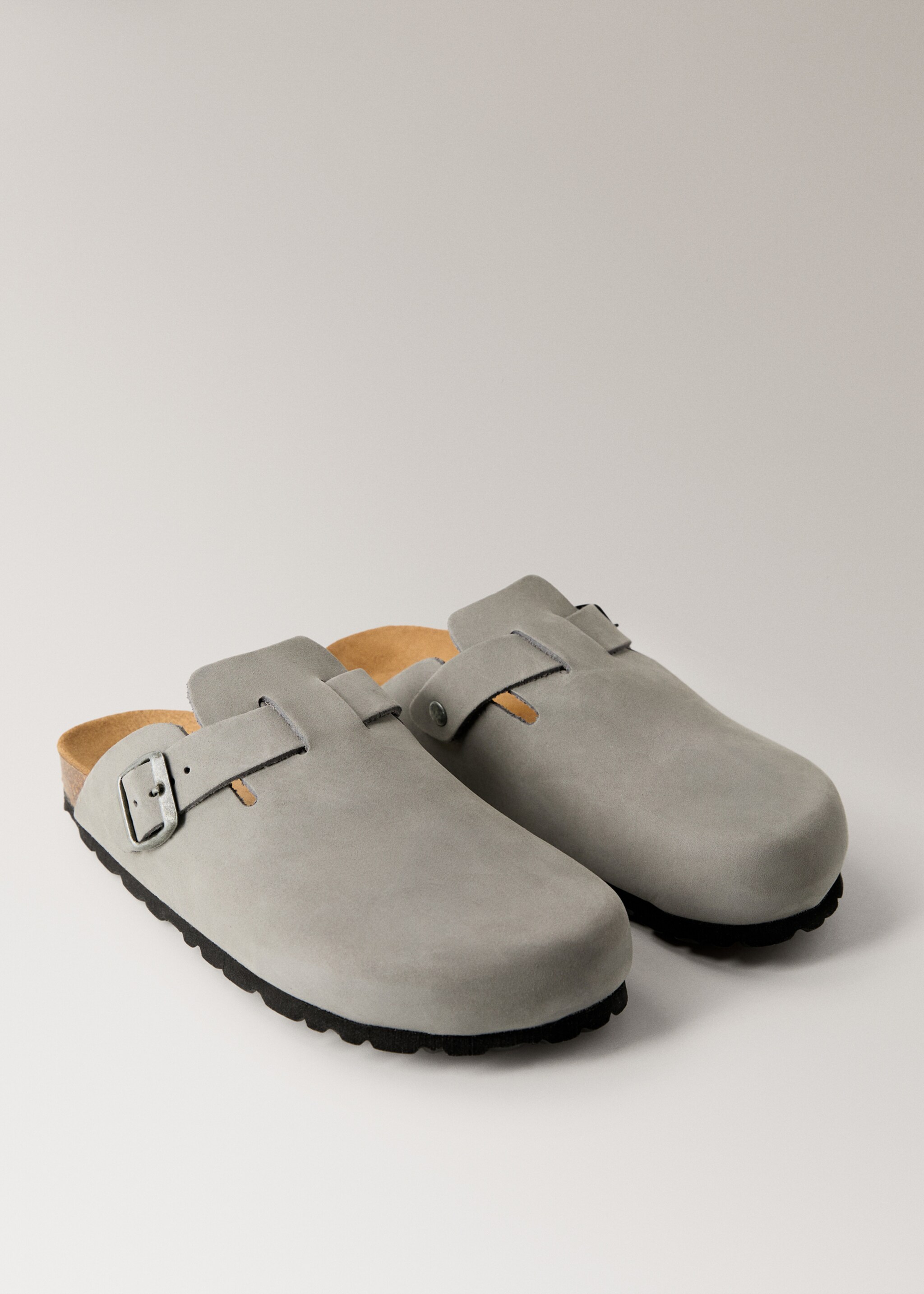 Leather clog shoes - Medium plane, Light/Pastel Grey. Ref: 27051329-00.