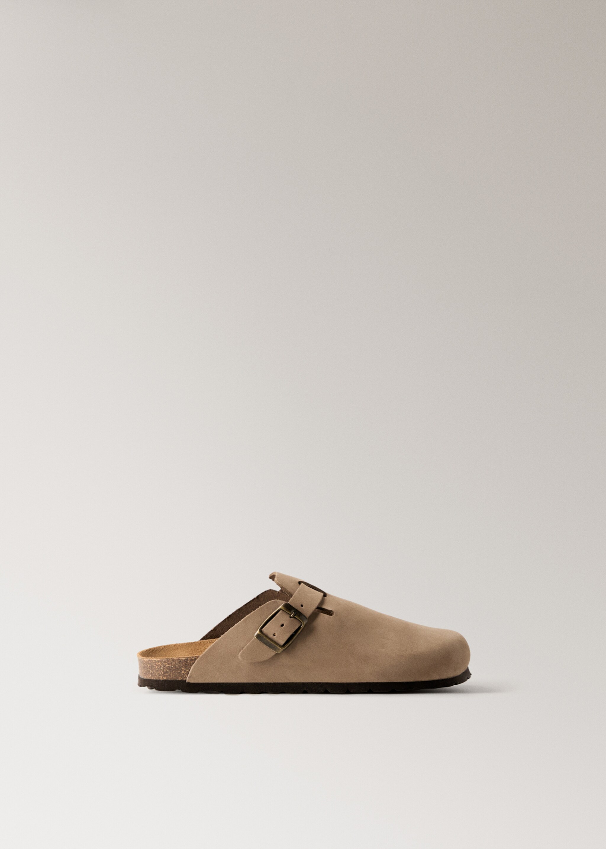 Leather clog shoes - Article without model, Light/Pastel Brown. Ref: 27051329-00.