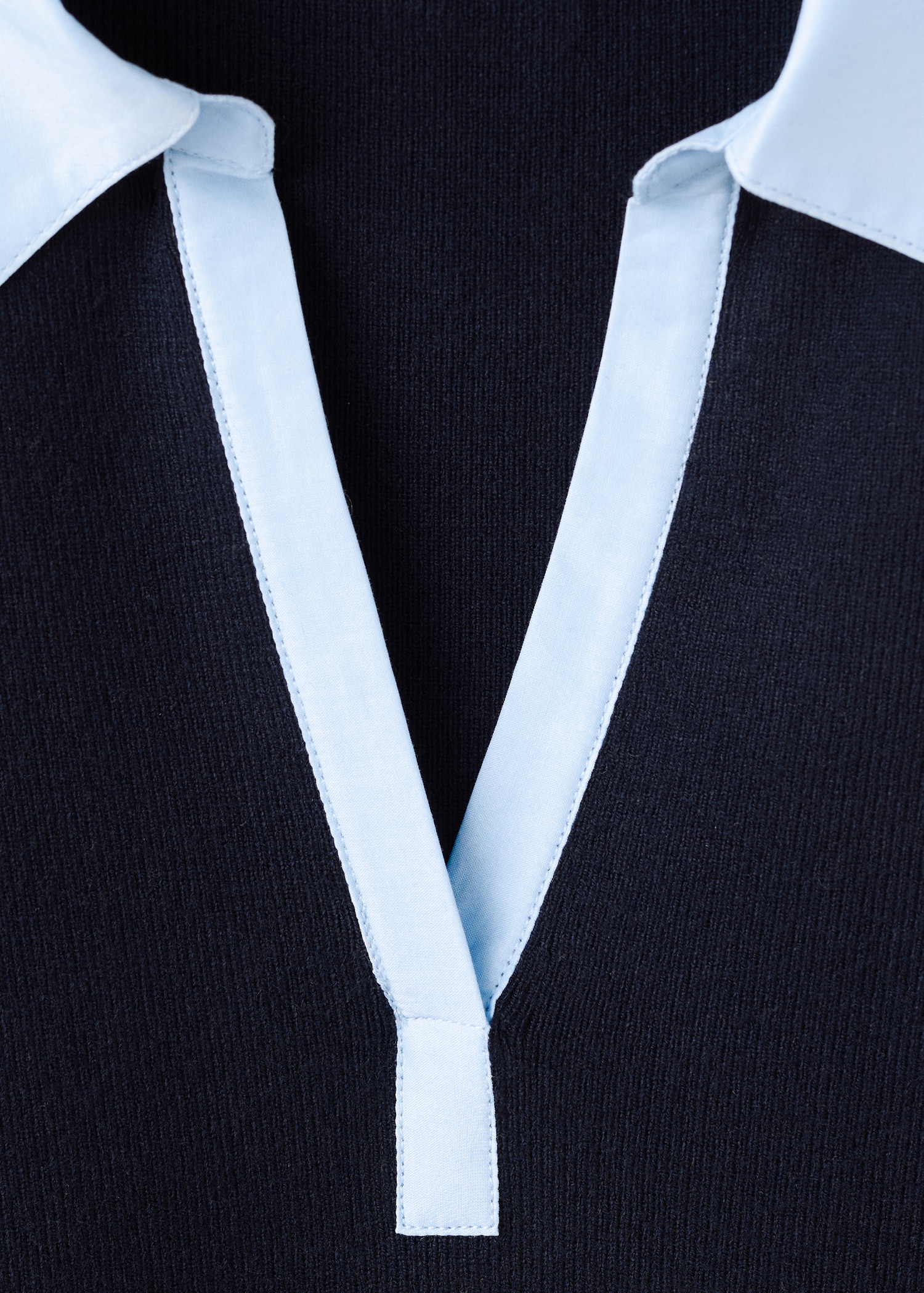 Combined shirt-collar sweater - Details of the article 8