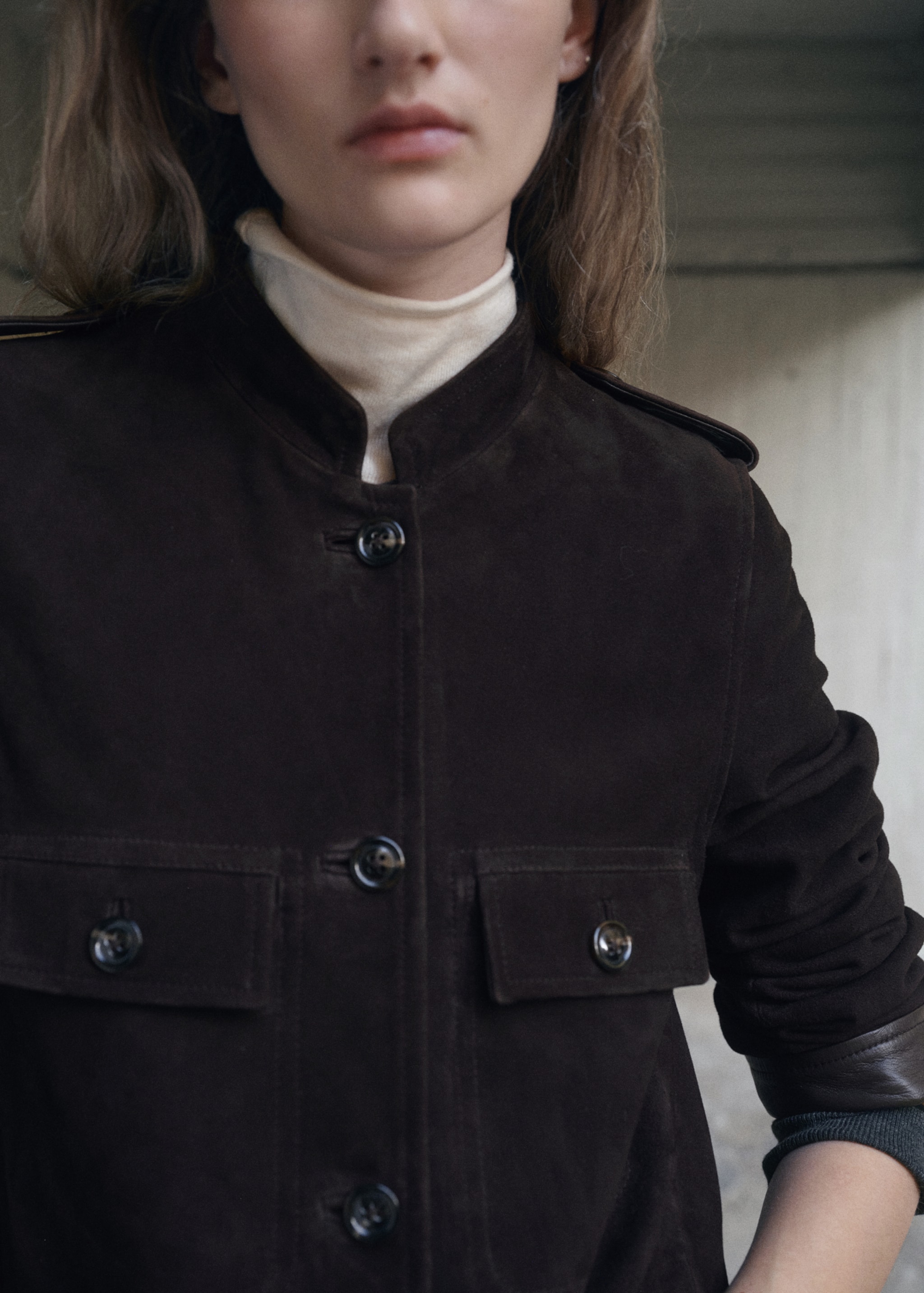 Suede jacket with drawstring collar - Details of the article 6, Brown. Ref: 27051331-00.