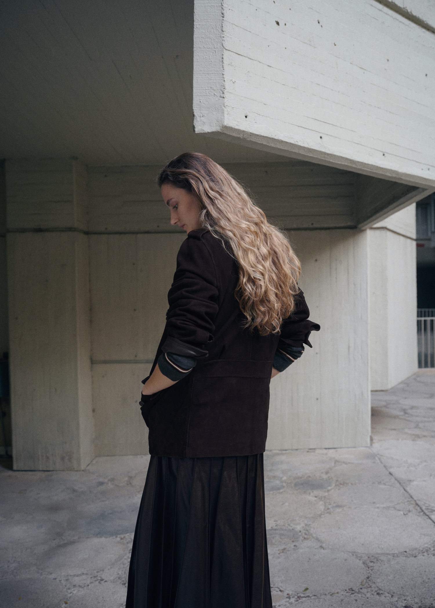 جاكيت شامواه بياقة شريط - الجهة الخلفية للمنتج