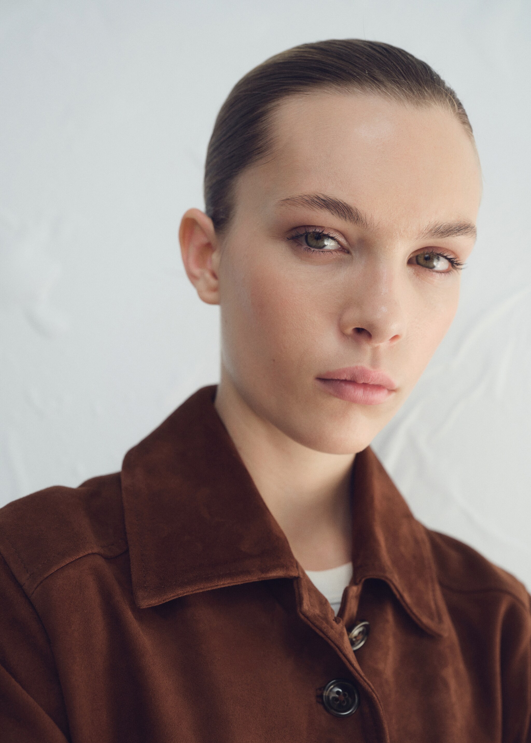Suede leather jacket with buttons - Details of the article 1, Burnt Orange. Ref: 27051332-00.