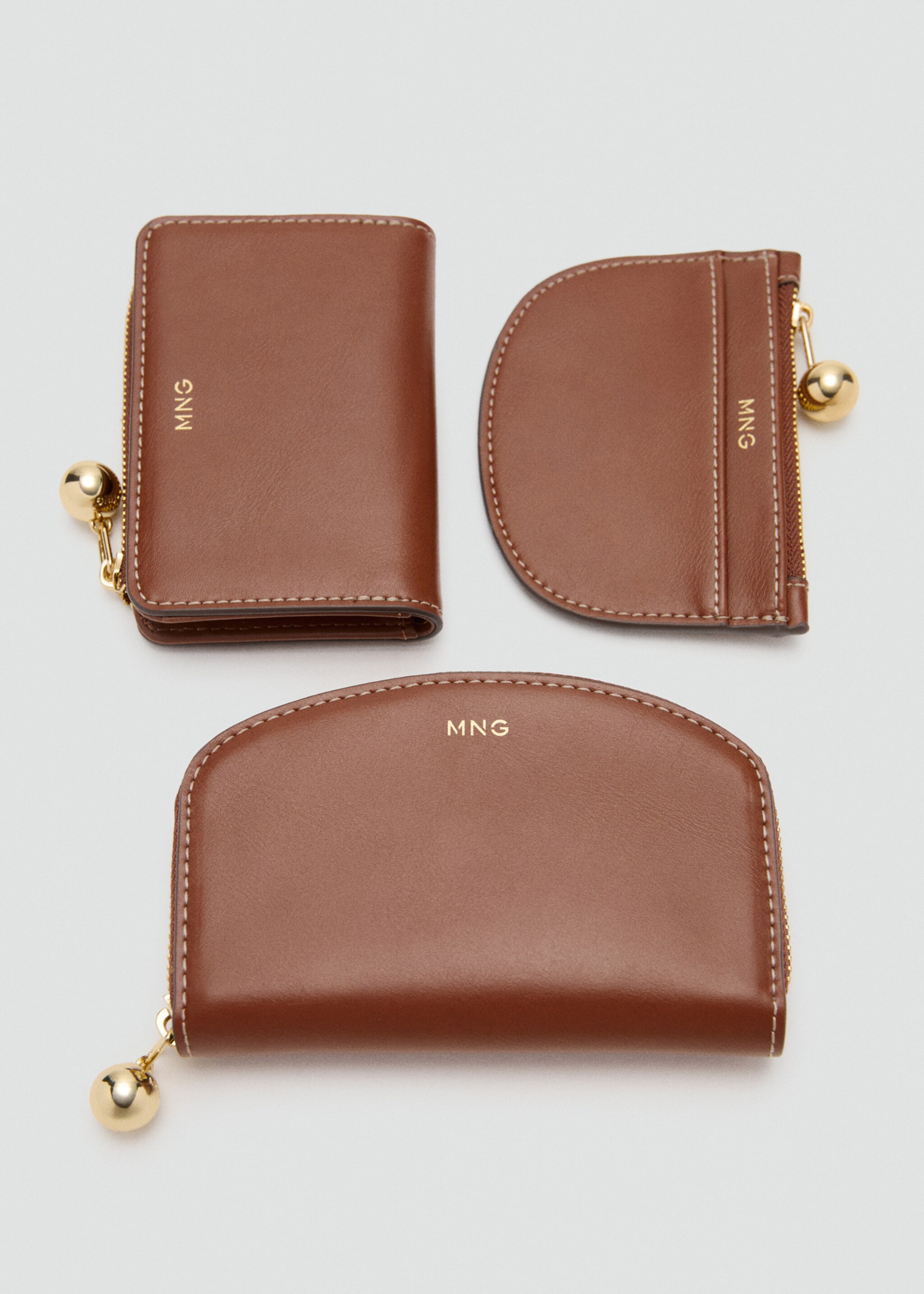 Portefeuille moyen avec mini perles - Détail de l'article 2, Marron moyen. Ref: 27051341-00.