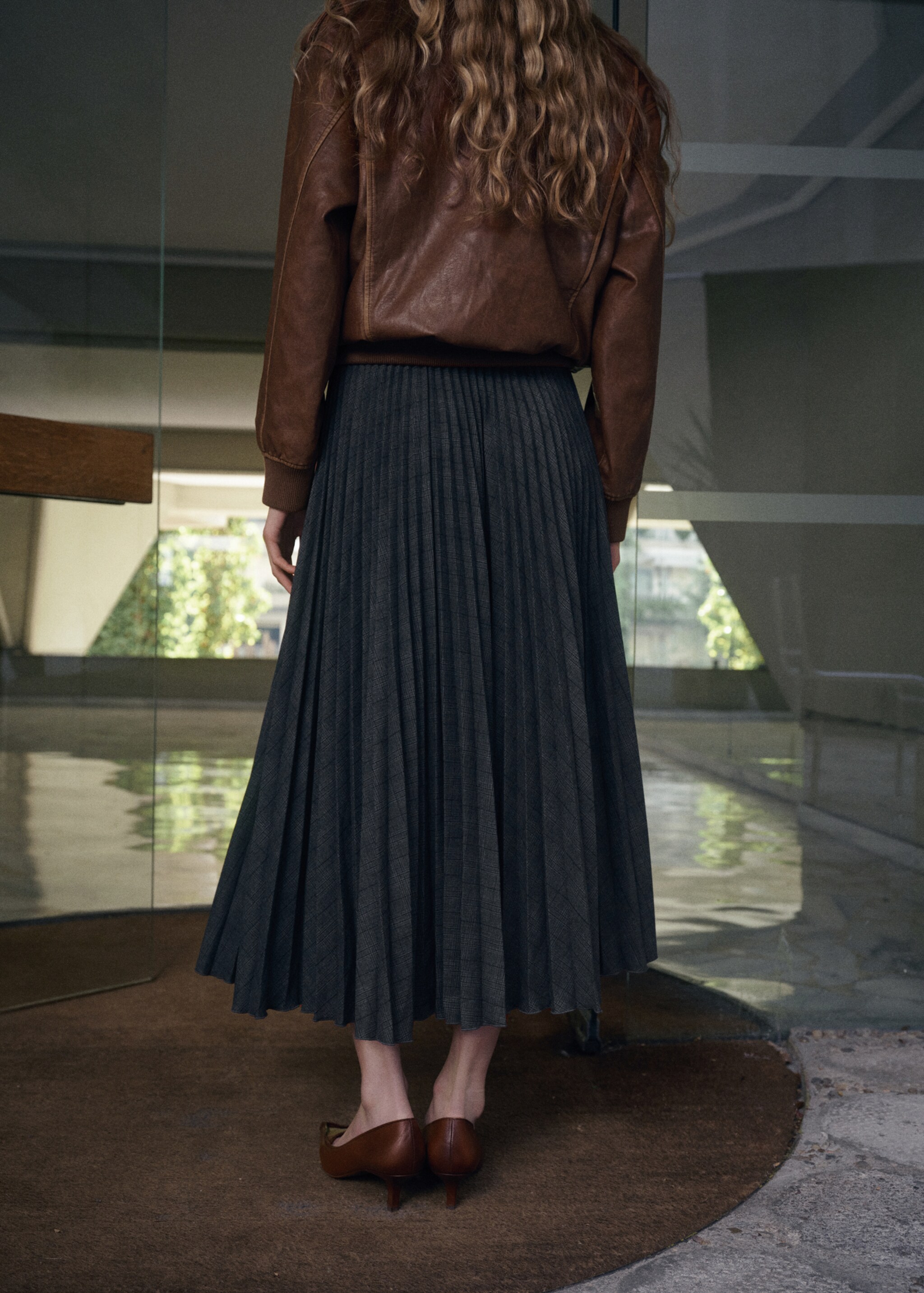 Checked pleated skirt - Reverse of the article, Grey. Ref: 27051344-00.