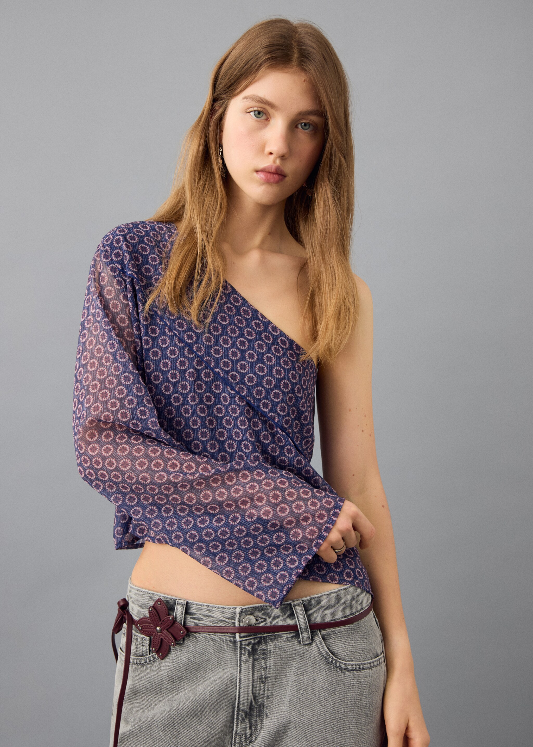 Asymmetrical printed blouse - Medium plane, Dark Navy. Ref: 27051511-00.