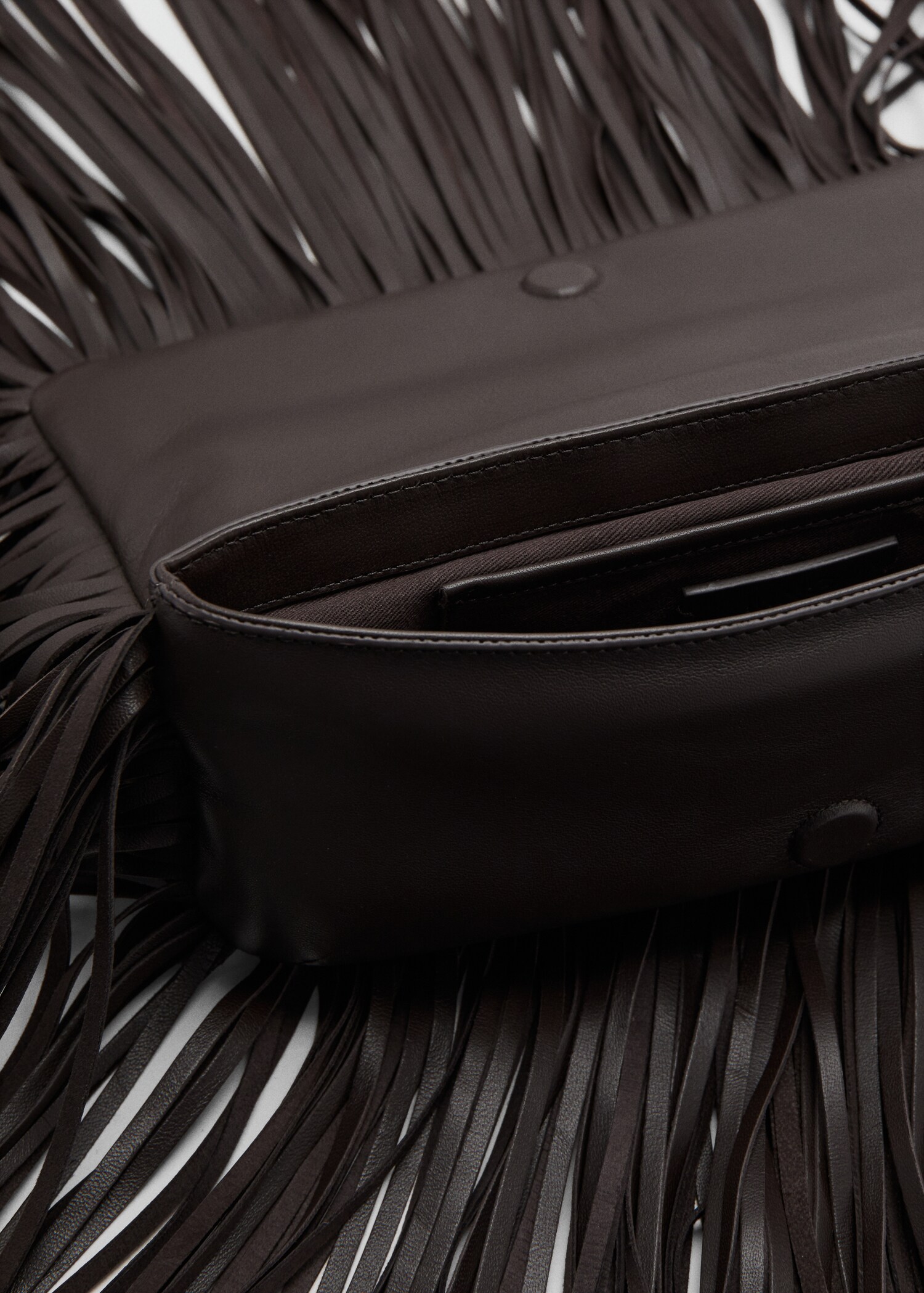 Leather handbag with fringes - Details of the article 1