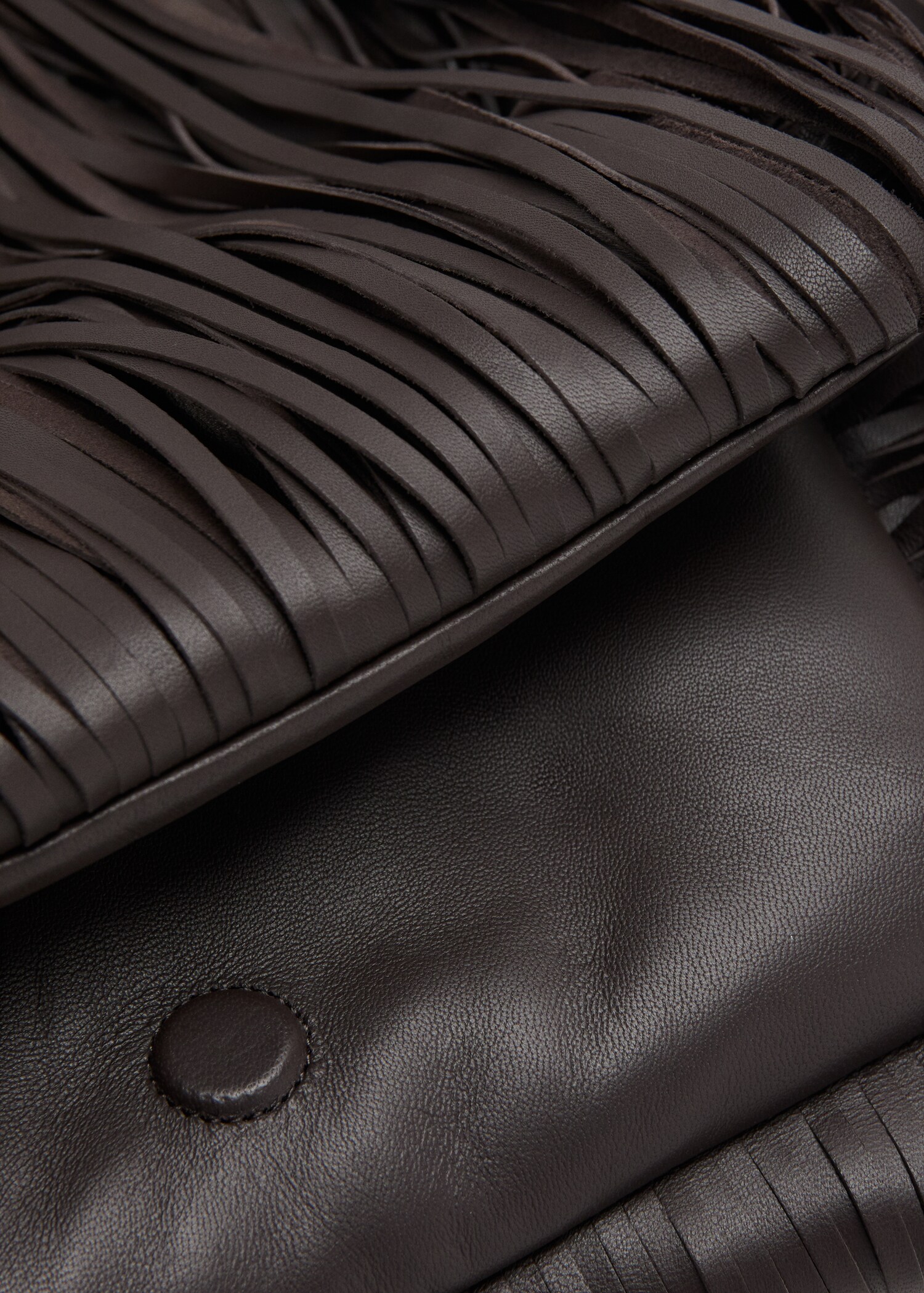 Leather handbag with fringes - Details of the article 4