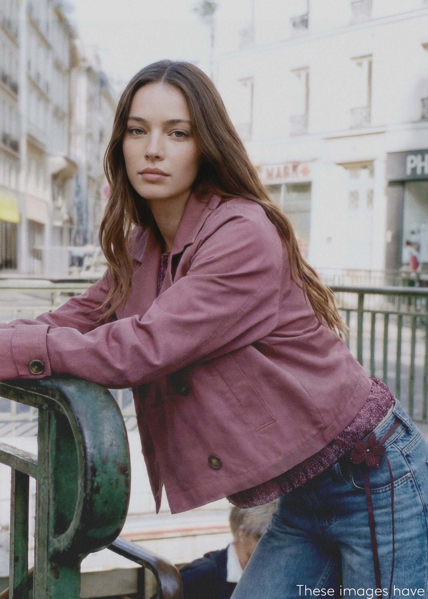 Trench corto cruzado - Detalle del artículo 5