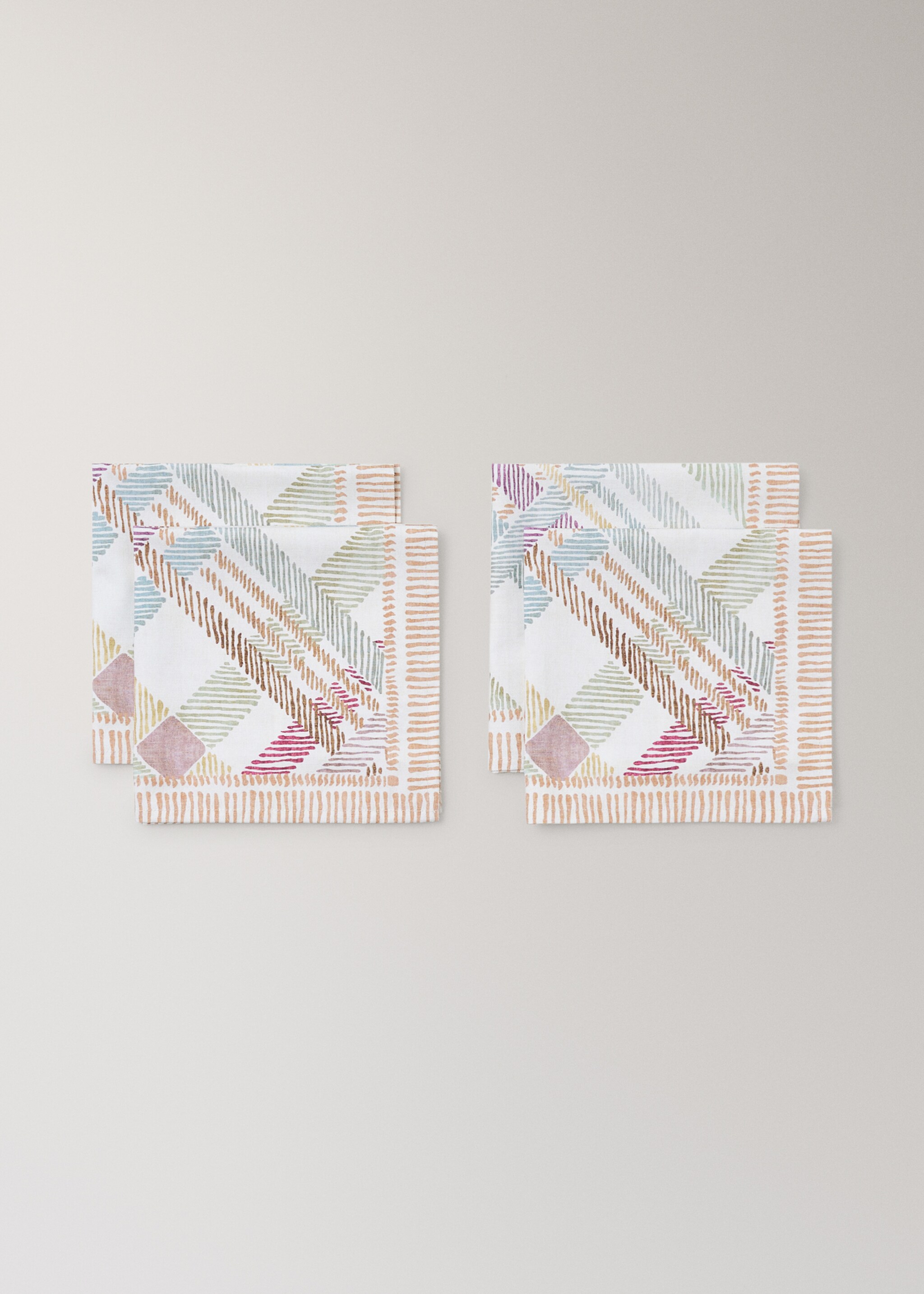 Mehrfarbige bedruckte Baumwollservietten - Detail des Artikels 1, Lila. Ref: 27051532-00.